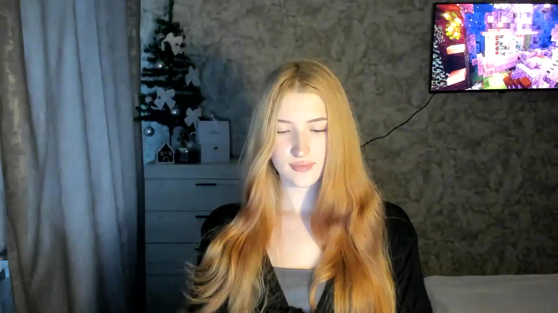 Gallery image thumbnail from Ilona_Here's myfreecams stream on, 02/07/2026, 13:36 image 15 of 20