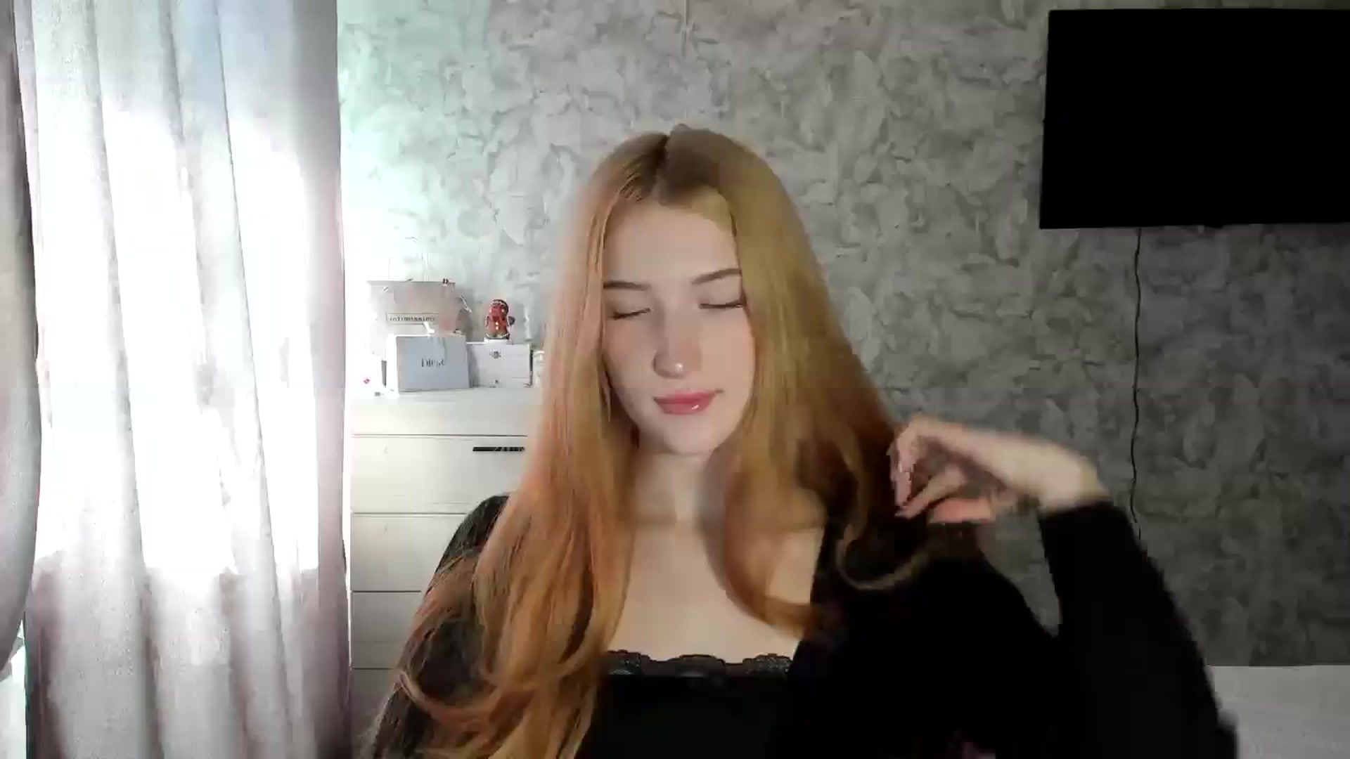 Gallery image thumbnail from Ilona_Here's myfreecams stream on, 02/10/2026, 10:48 image 12 of 20