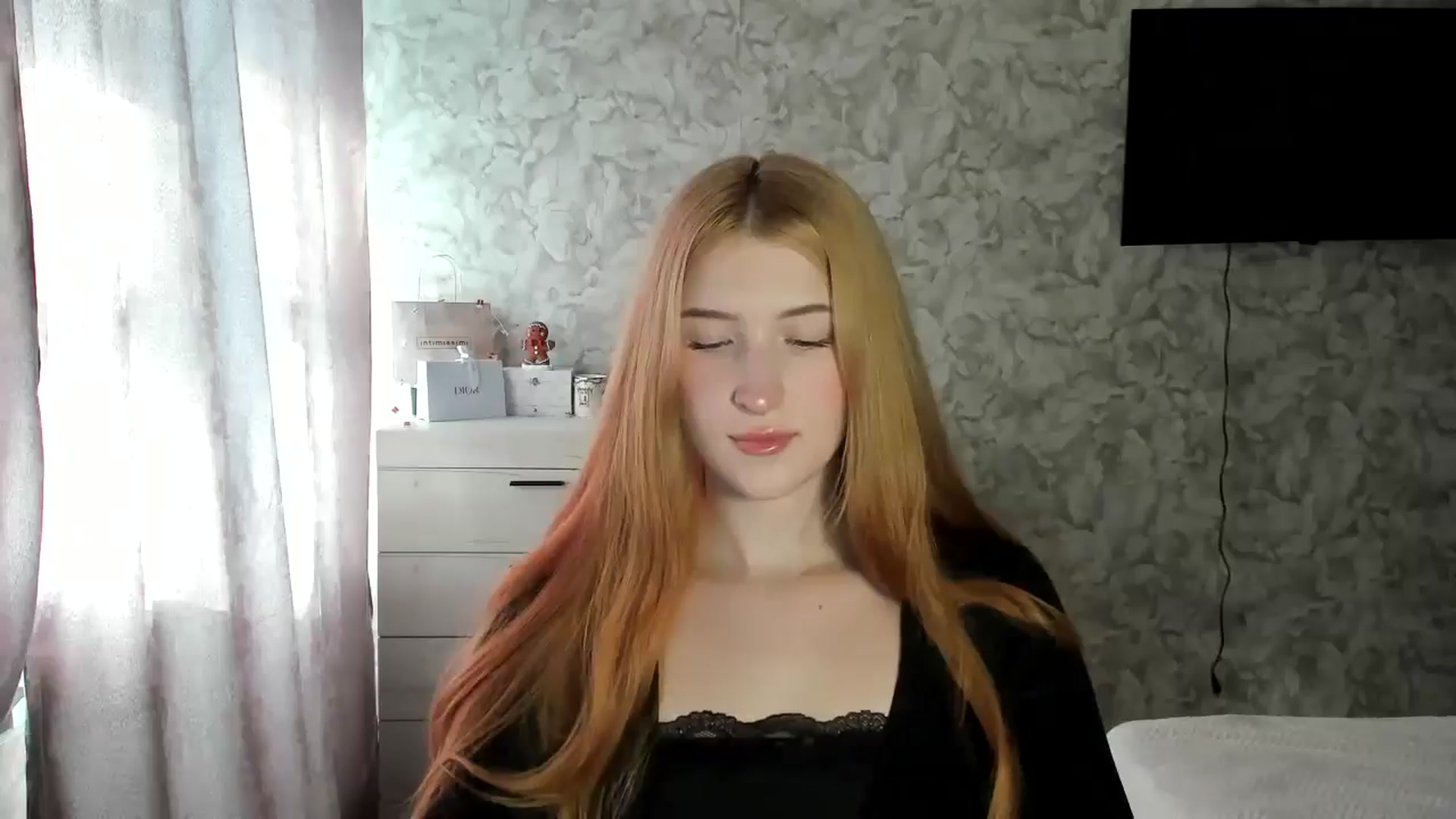 Gallery image thumbnail from Ilona_Here's myfreecams stream on, 02/10/2026, 11:19 image 2 of 20