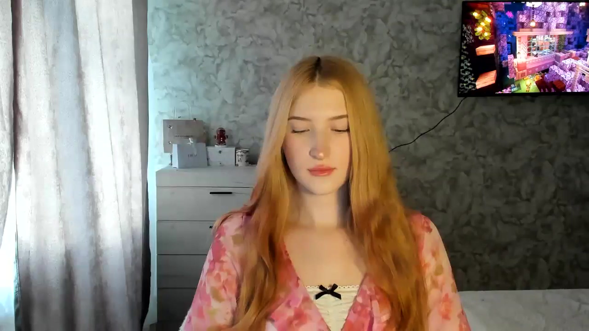 Gallery image thumbnail from Ilona_Here's myfreecams stream on, 02/11/2026, 12:42 image 20 of 20