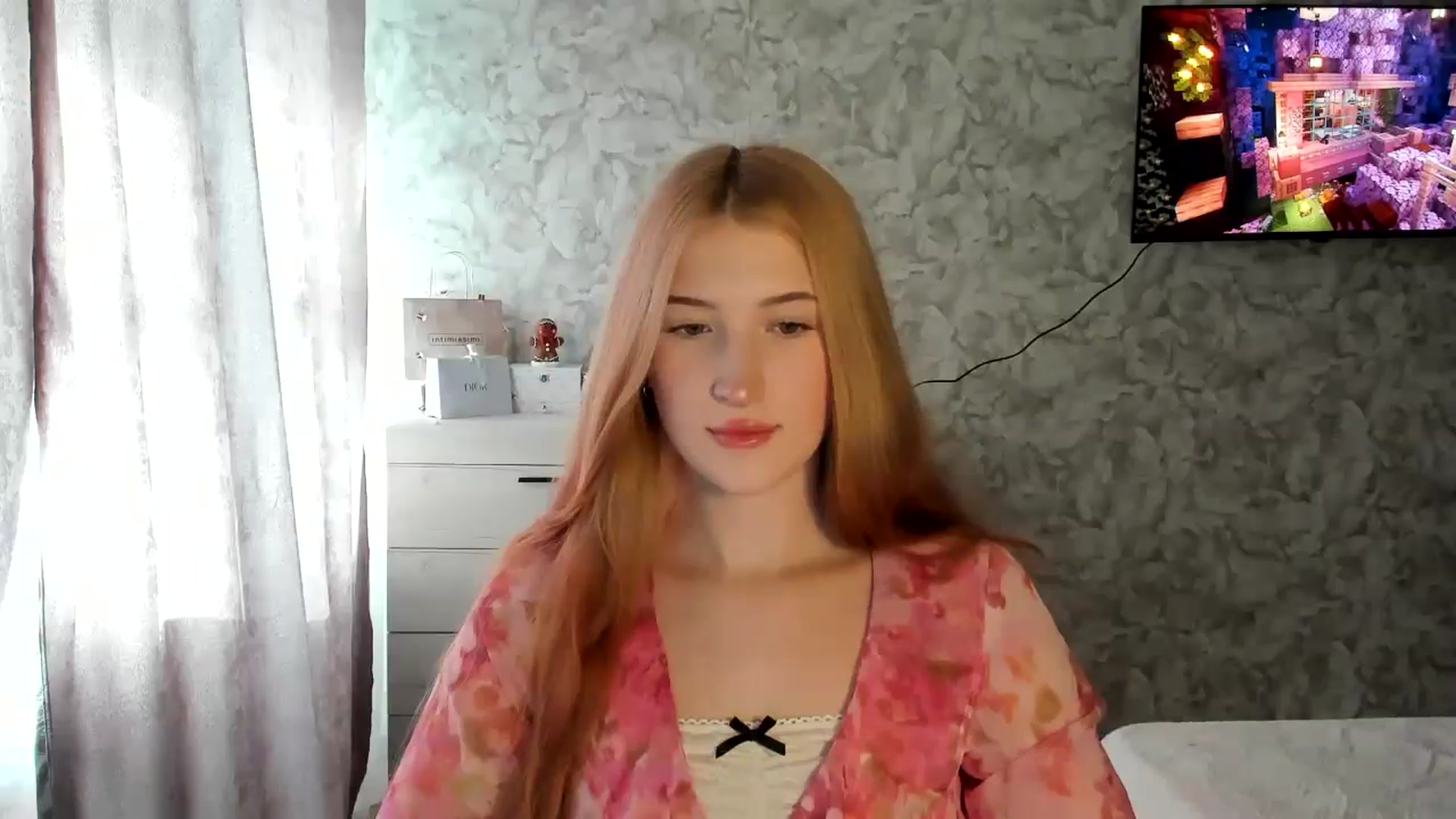 Gallery image thumbnail from Ilona_Here's myfreecams stream on, 02/11/2026, 12:42 image 2 of 20