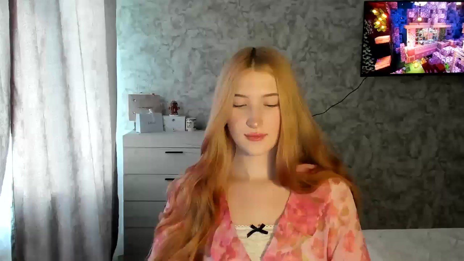 Gallery image thumbnail from Ilona_Here's myfreecams stream on, 02/11/2026, 12:42 image 14 of 20