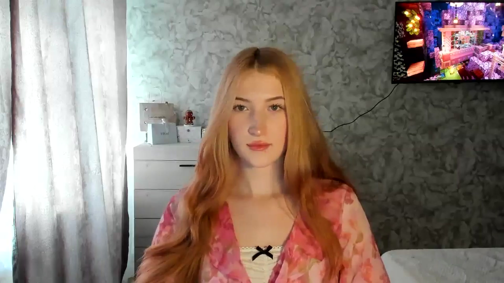 Gallery image thumbnail from Ilona_Here's myfreecams stream on, 02/11/2026, 12:42 image 4 of 20