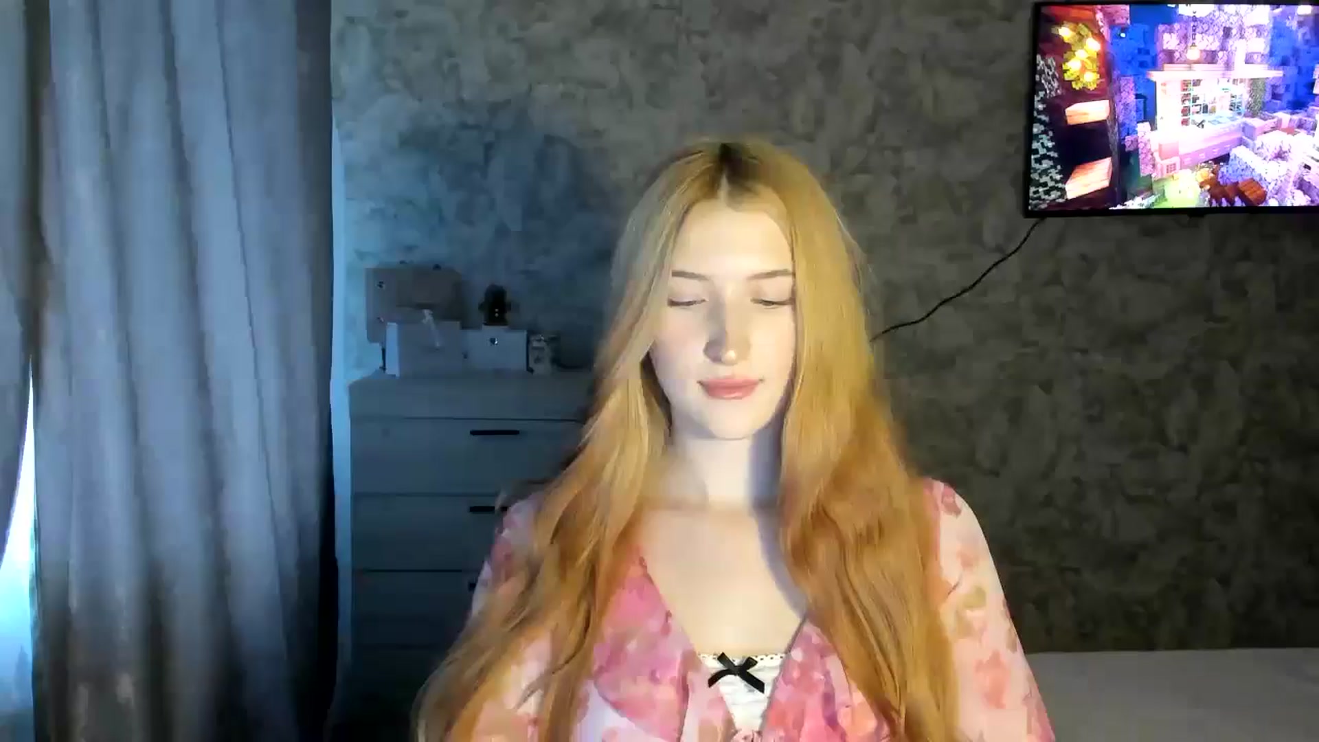Gallery image thumbnail from Ilona_Here's myfreecams stream on, 02/11/2026, 14:16 image 14 of 20