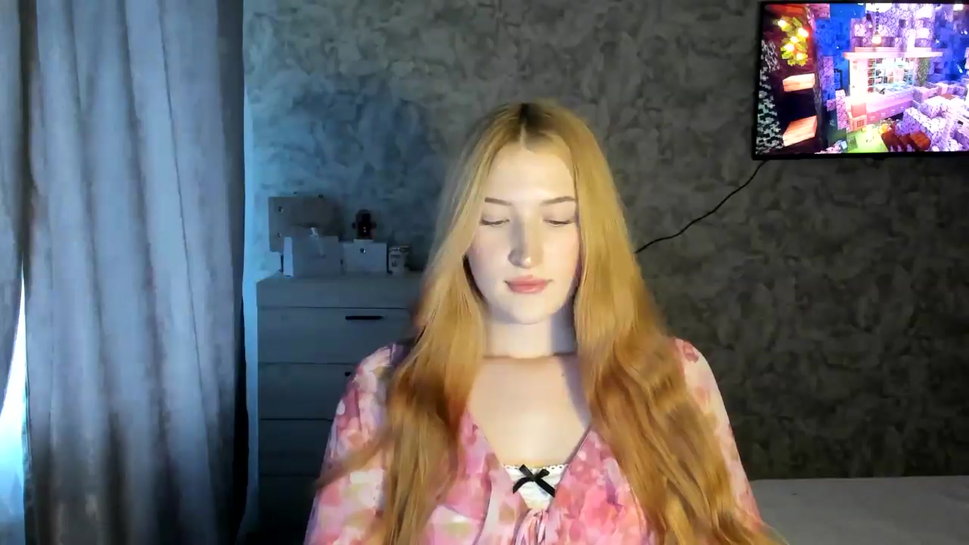 Gallery image thumbnail from Ilona_Here's myfreecams stream on, 02/11/2026, 14:16 image 6 of 20