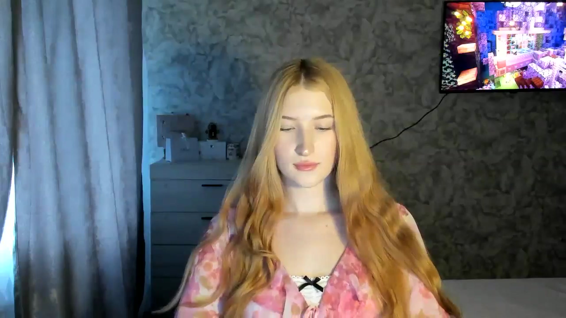 Gallery image thumbnail from Ilona_Here's myfreecams stream on, 02/11/2026, 14:16 image 5 of 20
