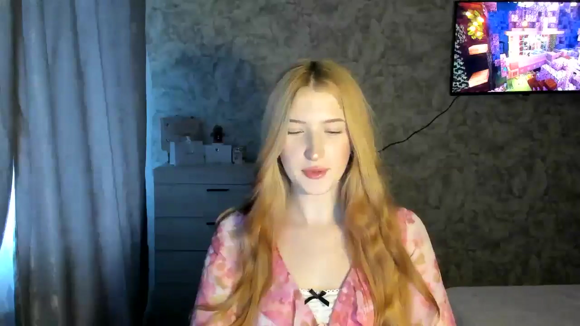 Gallery image thumbnail from Ilona_Here's myfreecams stream on, 02/11/2026, 14:16 image 16 of 20