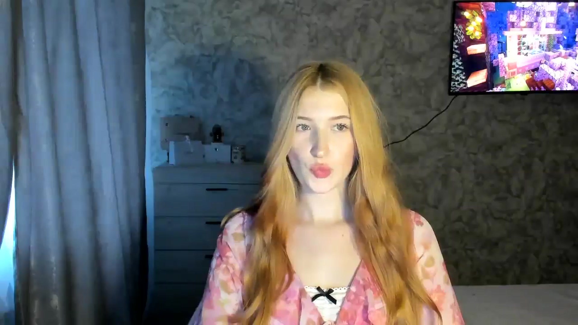 Gallery image thumbnail from Ilona_Here's myfreecams stream on, 02/11/2026, 14:16 image 19 of 20