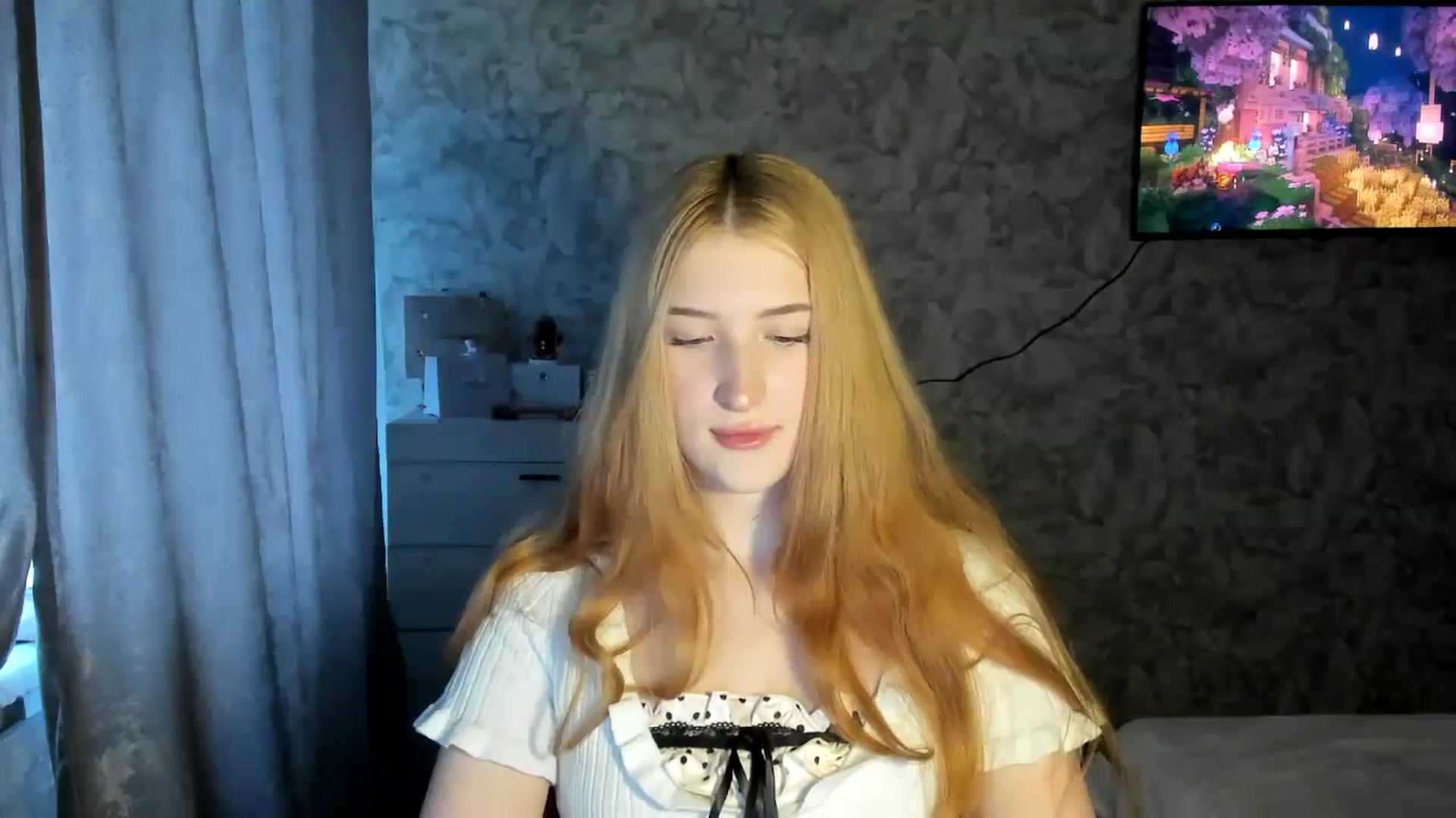 Gallery image thumbnail from Ilona_Here's myfreecams stream on, 02/12/2026, 10:21 image 18 of 20