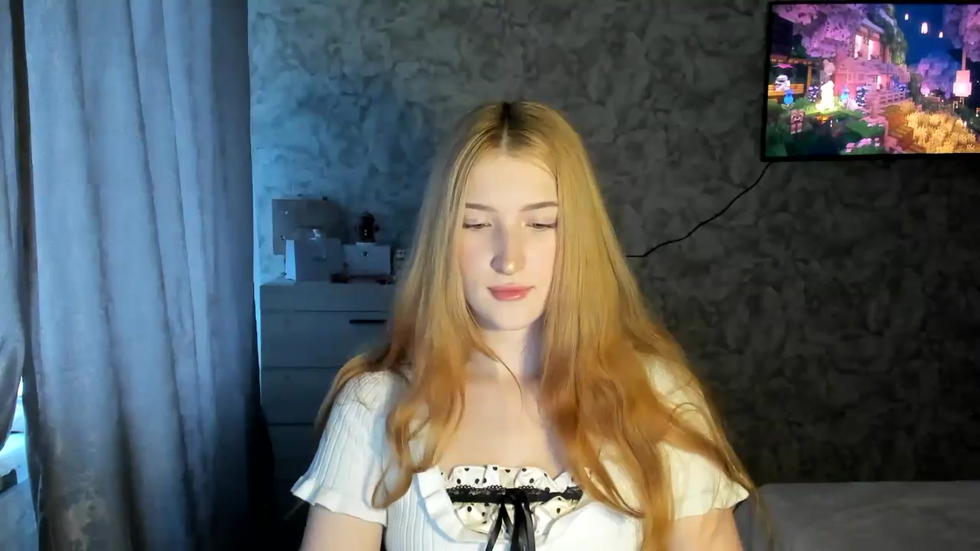 Gallery image thumbnail from Ilona_Here's myfreecams stream on, 02/12/2026, 10:21 image 14 of 20