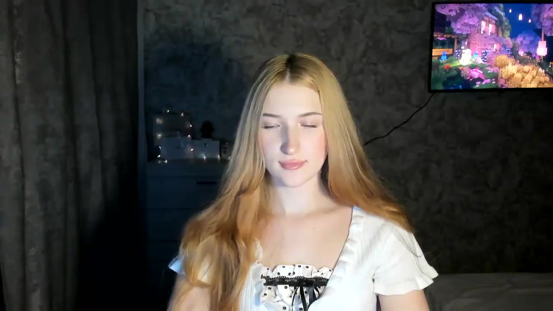 Gallery image thumbnail from Ilona_Here's myfreecams stream on, 02/12/2026, 19:47 image 14 of 20