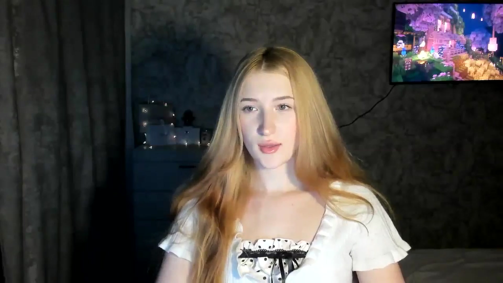 Gallery image thumbnail from Ilona_Here's myfreecams stream on, 02/12/2026, 19:47 image 3 of 20