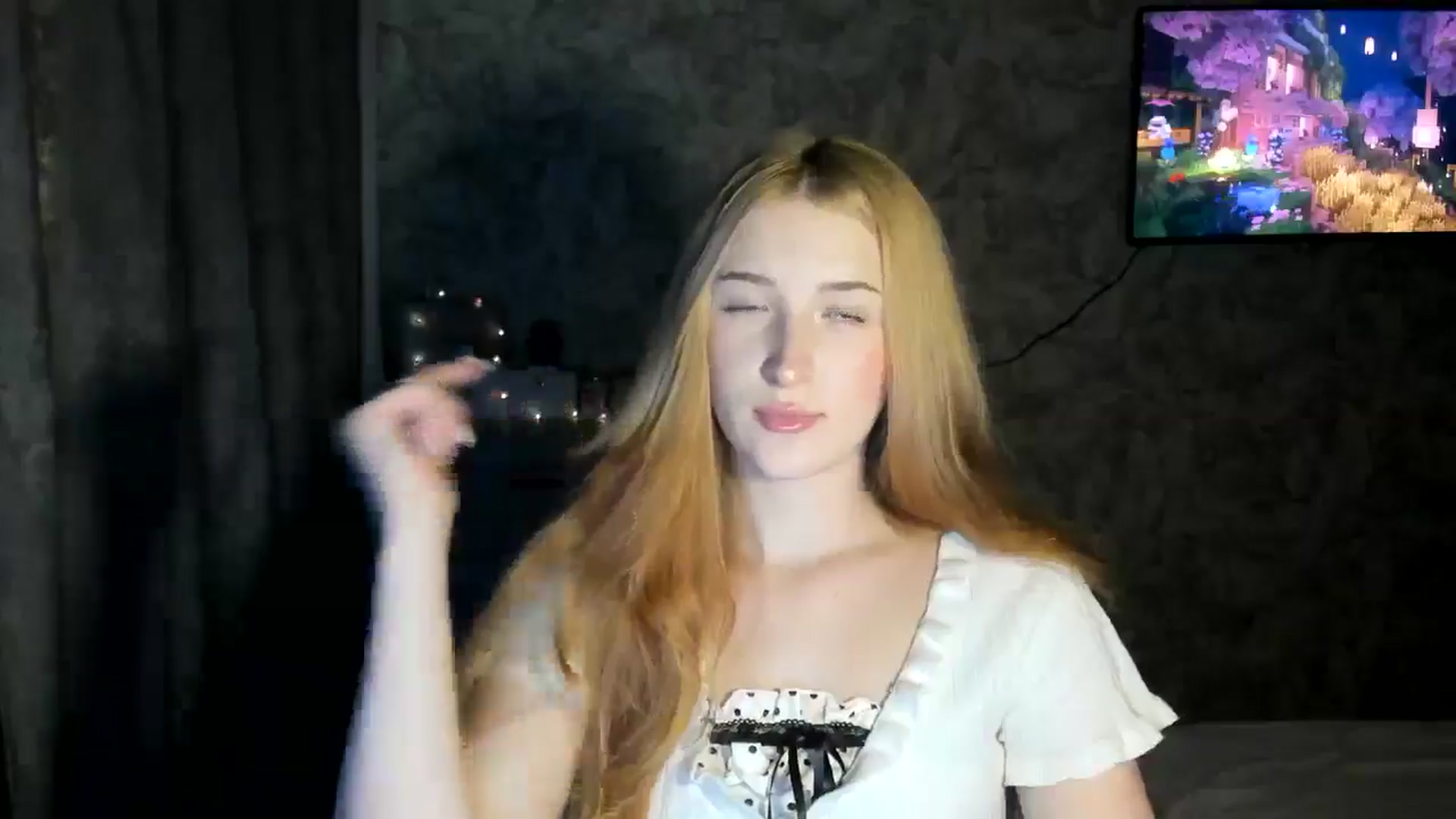 Gallery image thumbnail from Ilona_Here's myfreecams stream on, 02/12/2026, 19:47 image 13 of 20