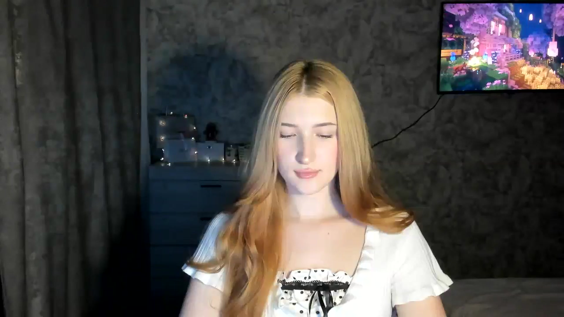 Gallery image thumbnail from Ilona_Here's myfreecams stream on, 02/12/2026, 20:44 image 2 of 20