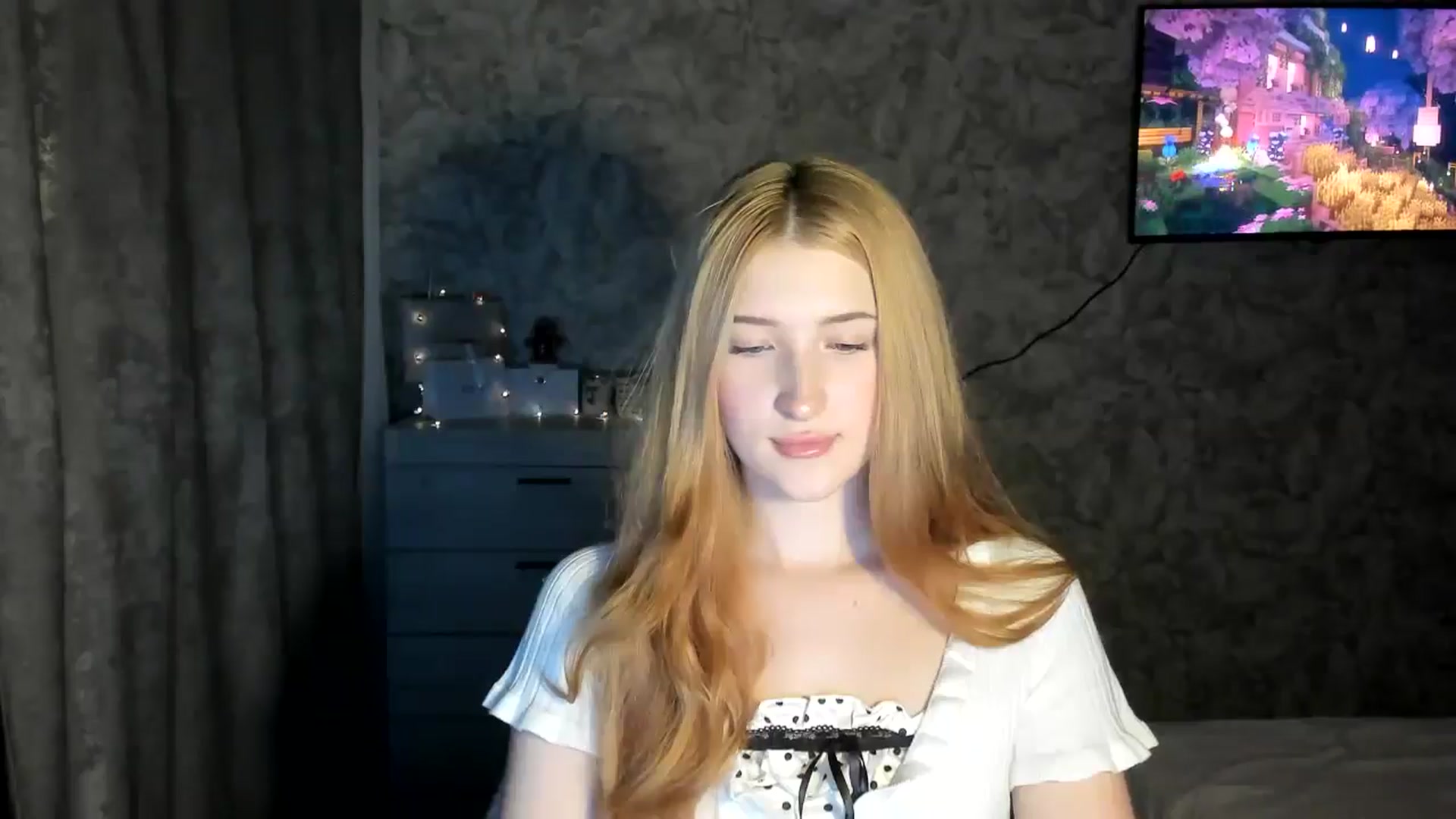 Gallery image thumbnail from Ilona_Here's myfreecams stream on, 02/12/2026, 20:44 image 13 of 20
