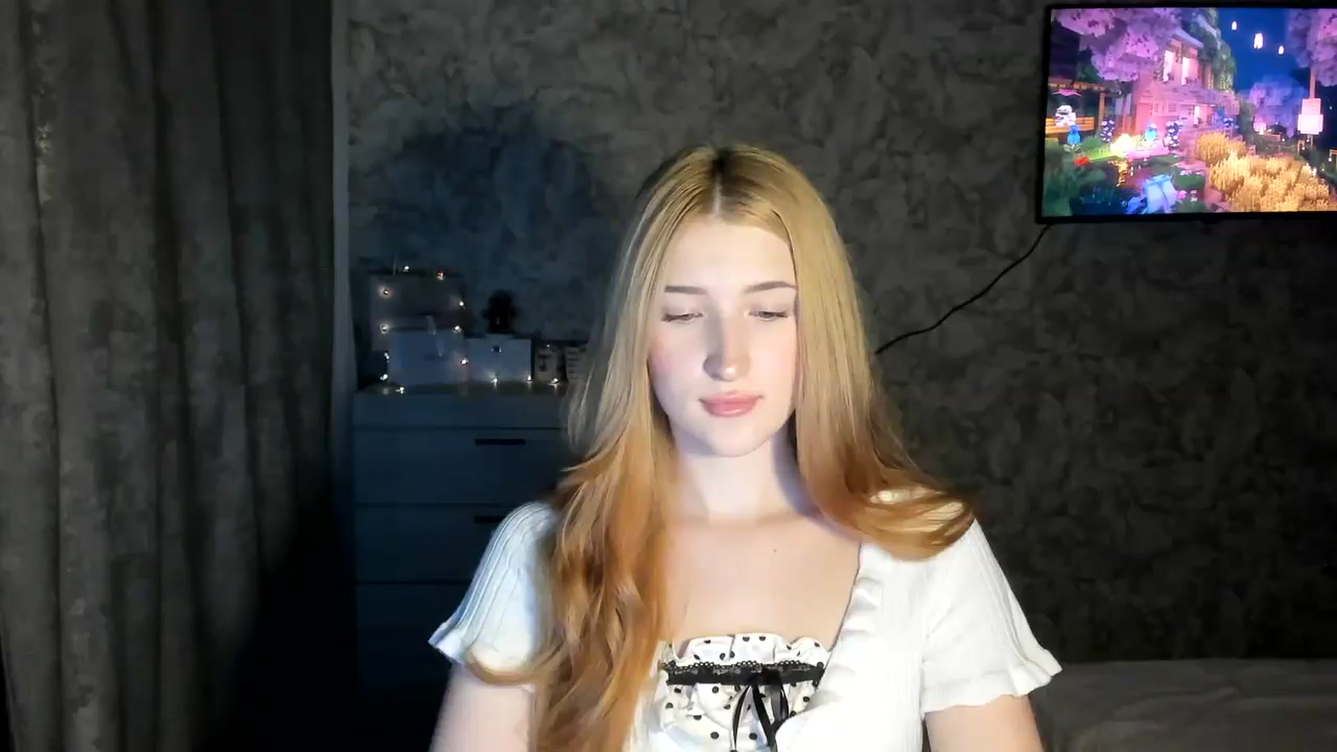 Gallery image thumbnail from Ilona_Here's myfreecams stream on, 02/12/2026, 20:44 image 4 of 20
