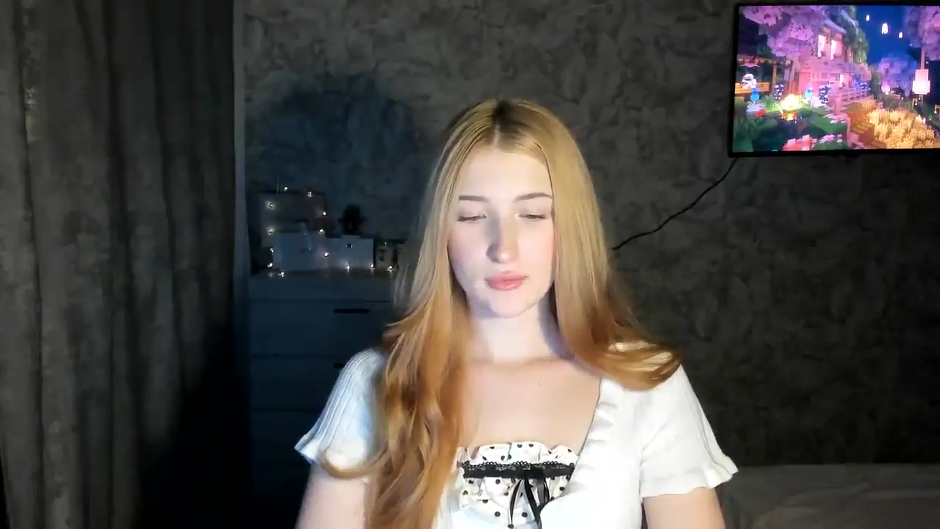 Gallery image thumbnail from Ilona_Here's myfreecams stream on, 02/12/2026, 20:44 image 3 of 20