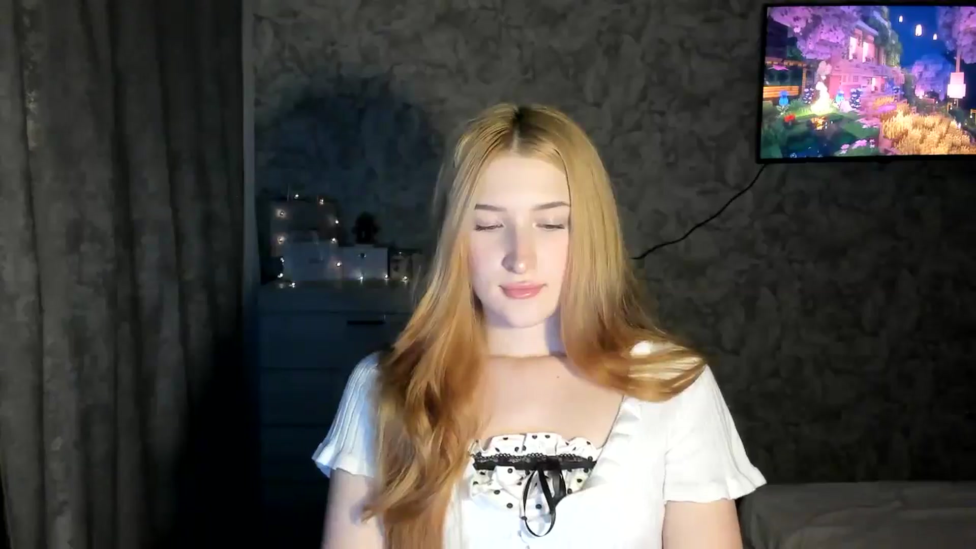 Gallery image thumbnail from Ilona_Here's myfreecams stream on, 02/12/2026, 20:44 image 7 of 20
