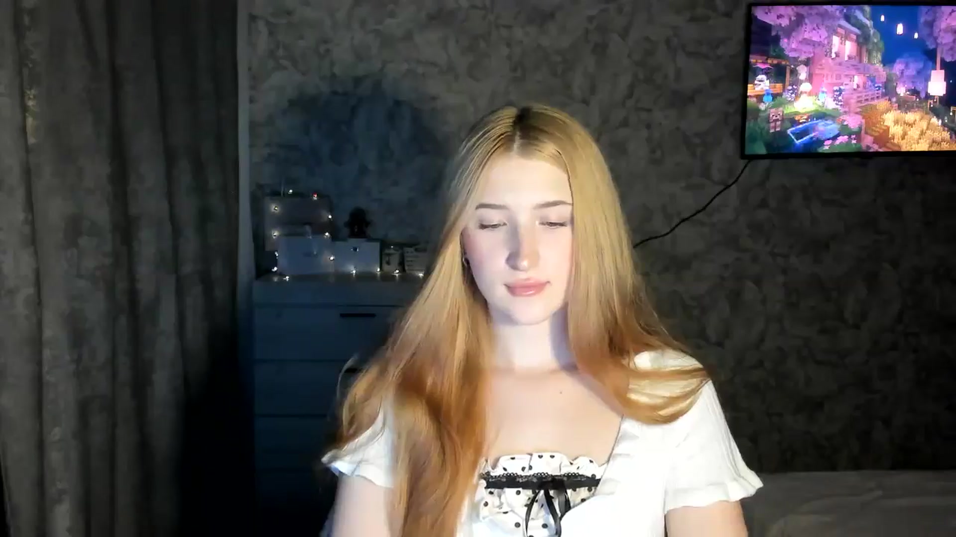 Gallery image thumbnail from Ilona_Here's myfreecams stream on, 02/12/2026, 20:44 image 15 of 20