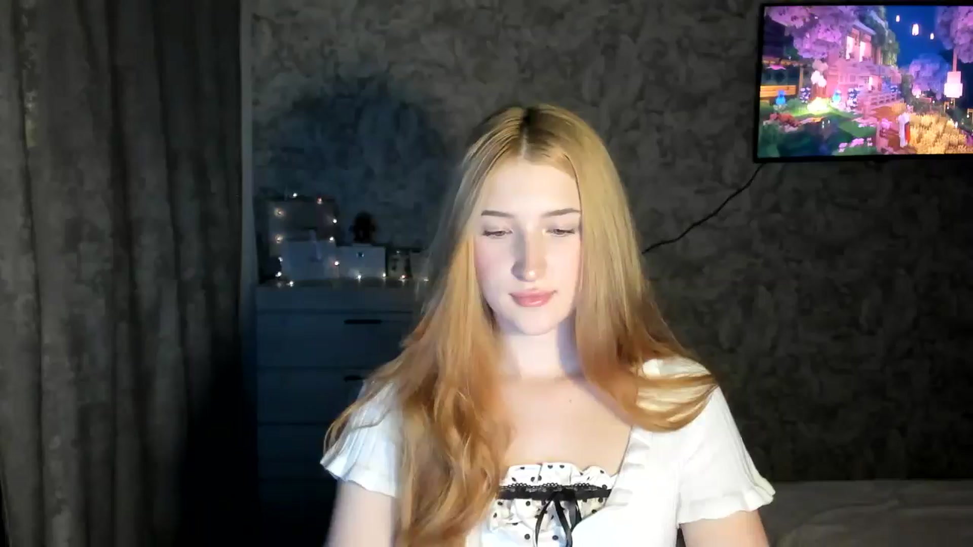 Gallery image thumbnail from Ilona_Here's myfreecams stream on, 02/12/2026, 20:44 image 14 of 20