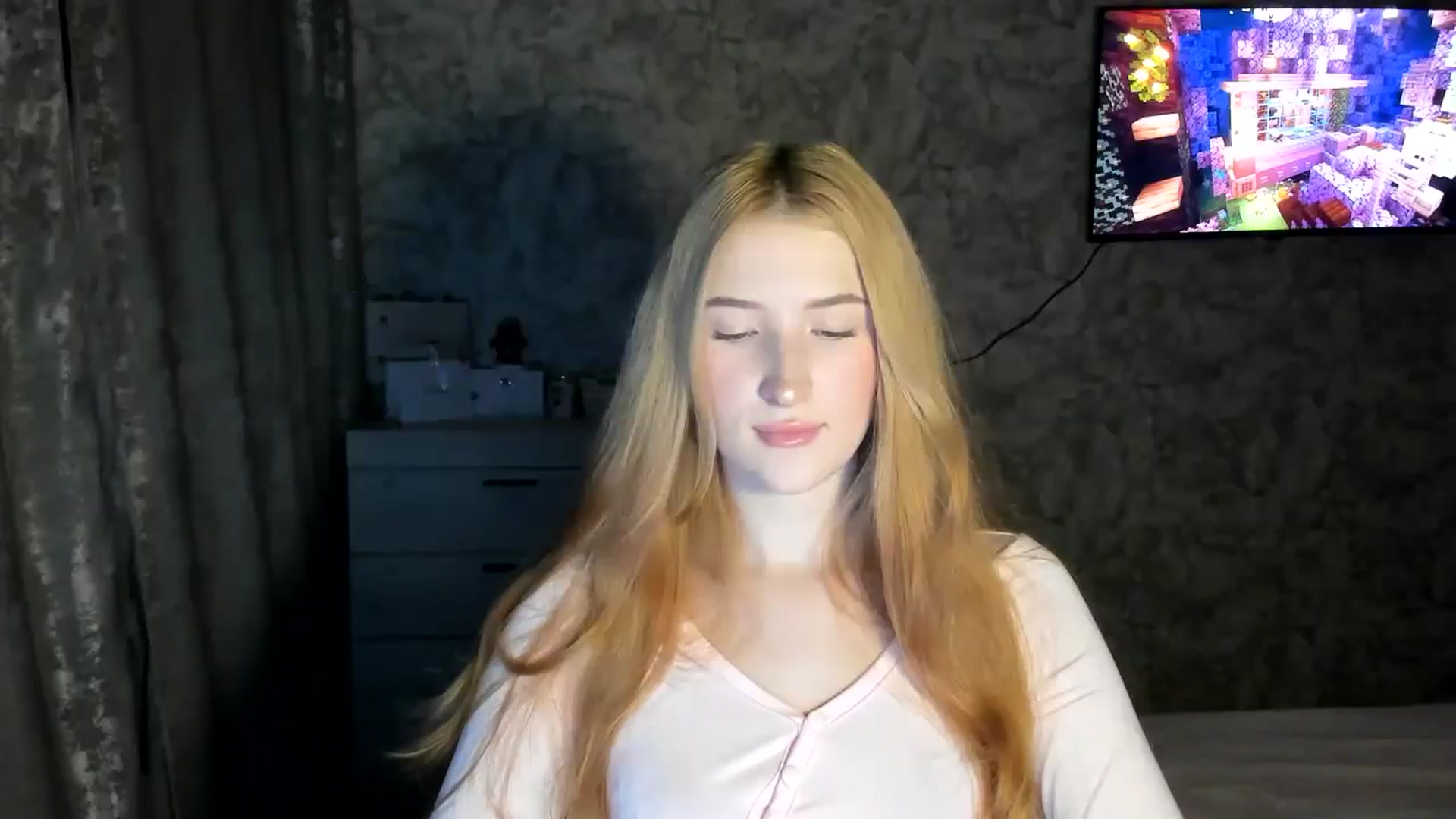 Gallery image thumbnail from Ilona_Here's myfreecams stream on, 02/13/2026, 15:56 image 15 of 20