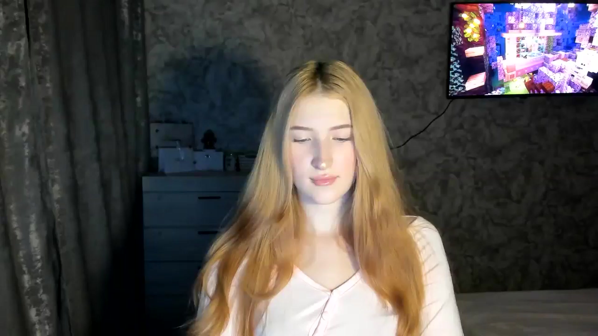 Gallery image thumbnail from Ilona_Here's myfreecams stream on, 02/13/2026, 15:56 image 17 of 20