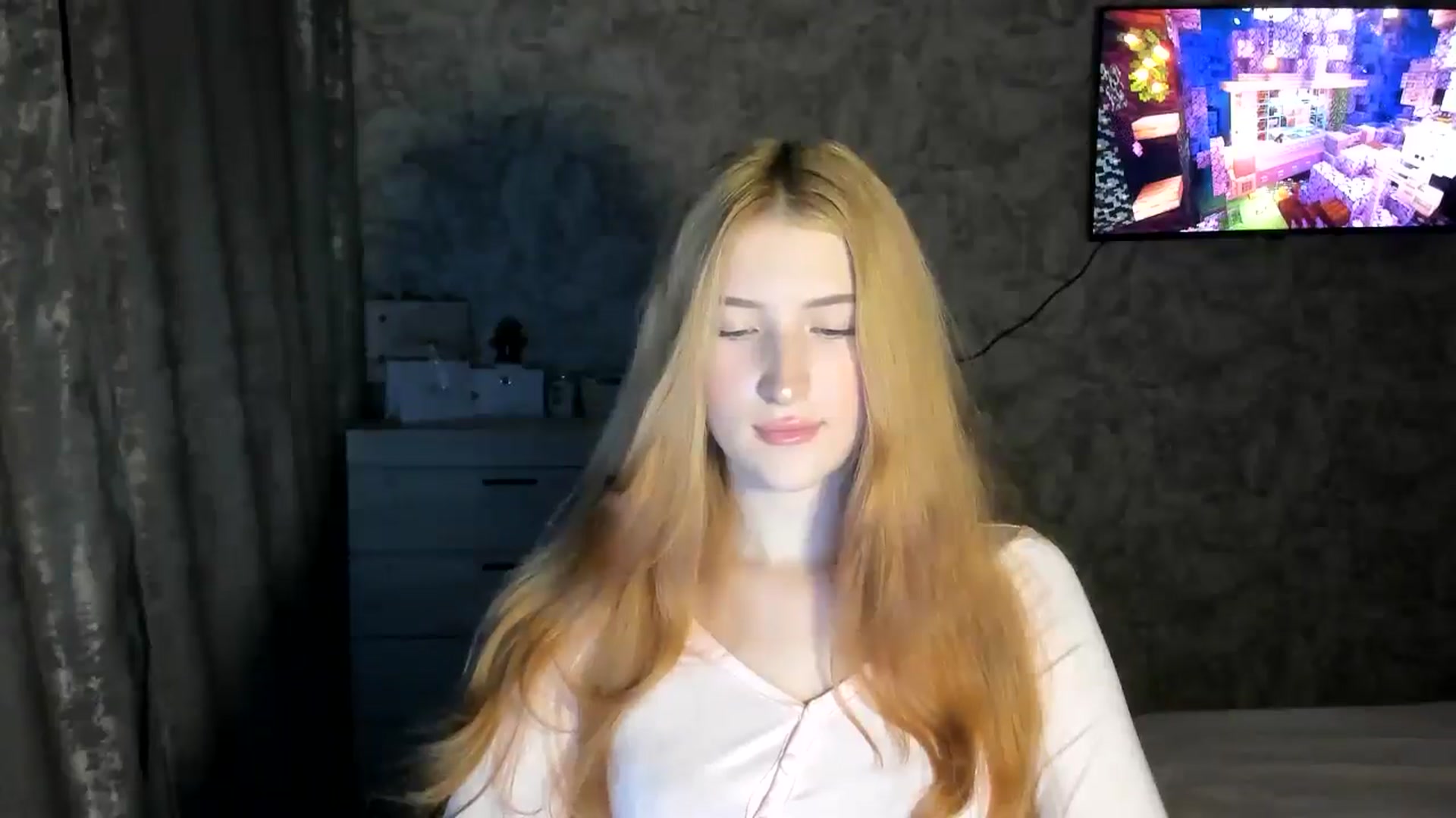 Gallery image thumbnail from Ilona_Here's myfreecams stream on, 02/13/2026, 15:56 image 13 of 20