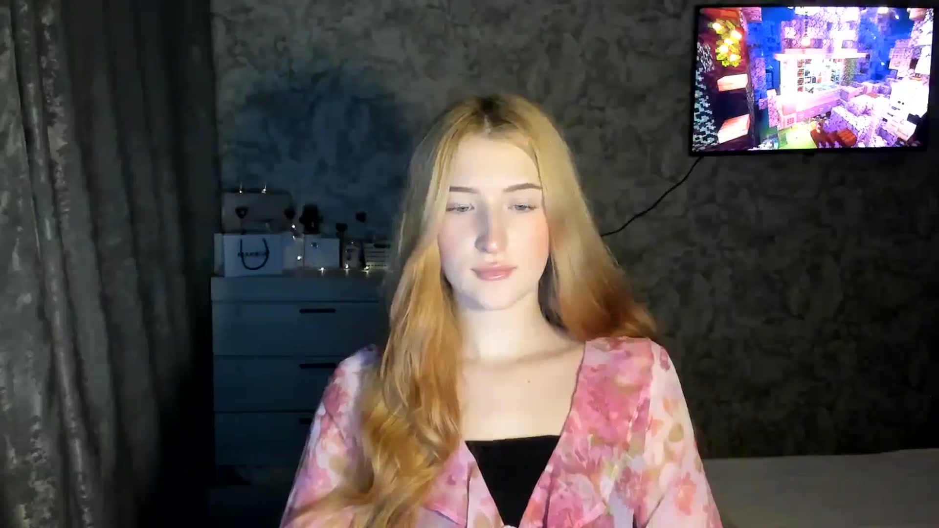 Gallery image thumbnail from Ilona_Here's myfreecams stream on, 02/15/2026, 17:07 image 13 of 20