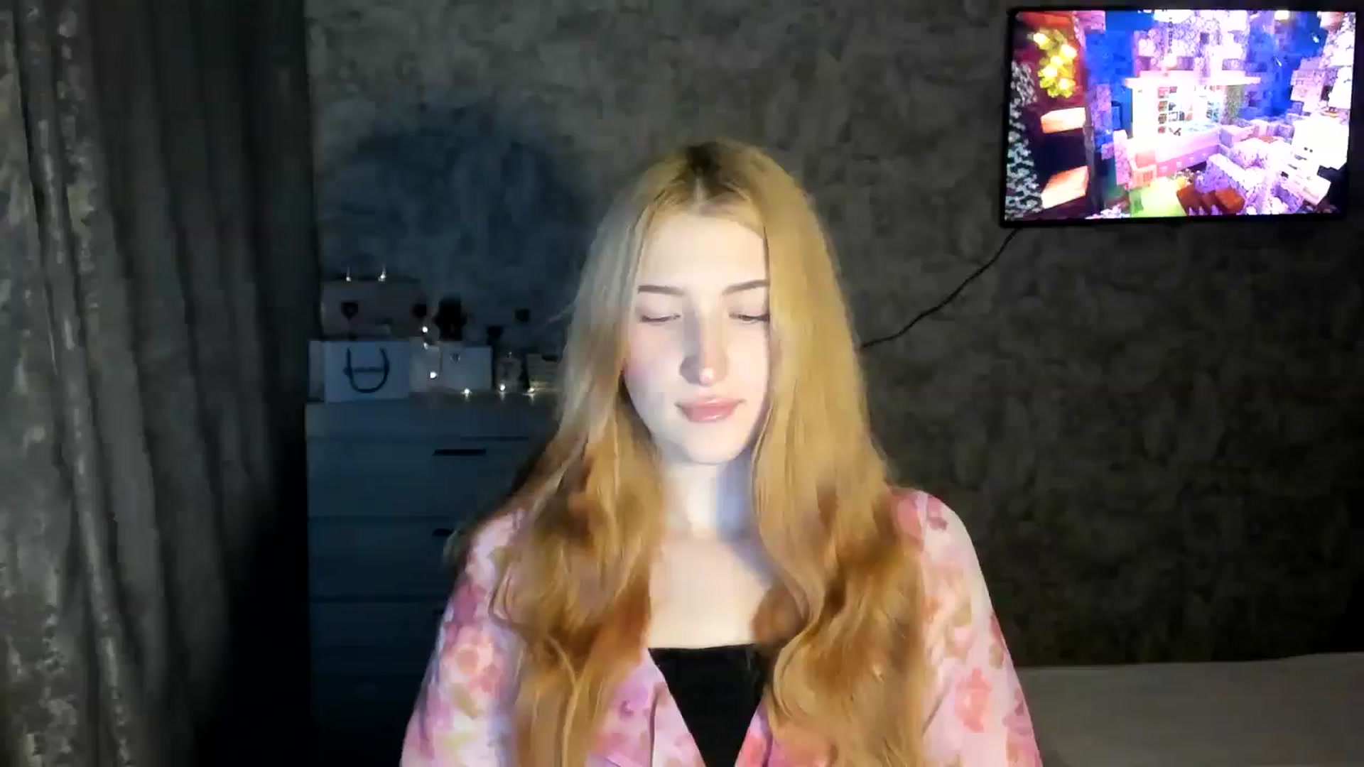 Gallery image thumbnail from Ilona_Here's myfreecams stream on, 02/15/2026, 17:07 image 3 of 20