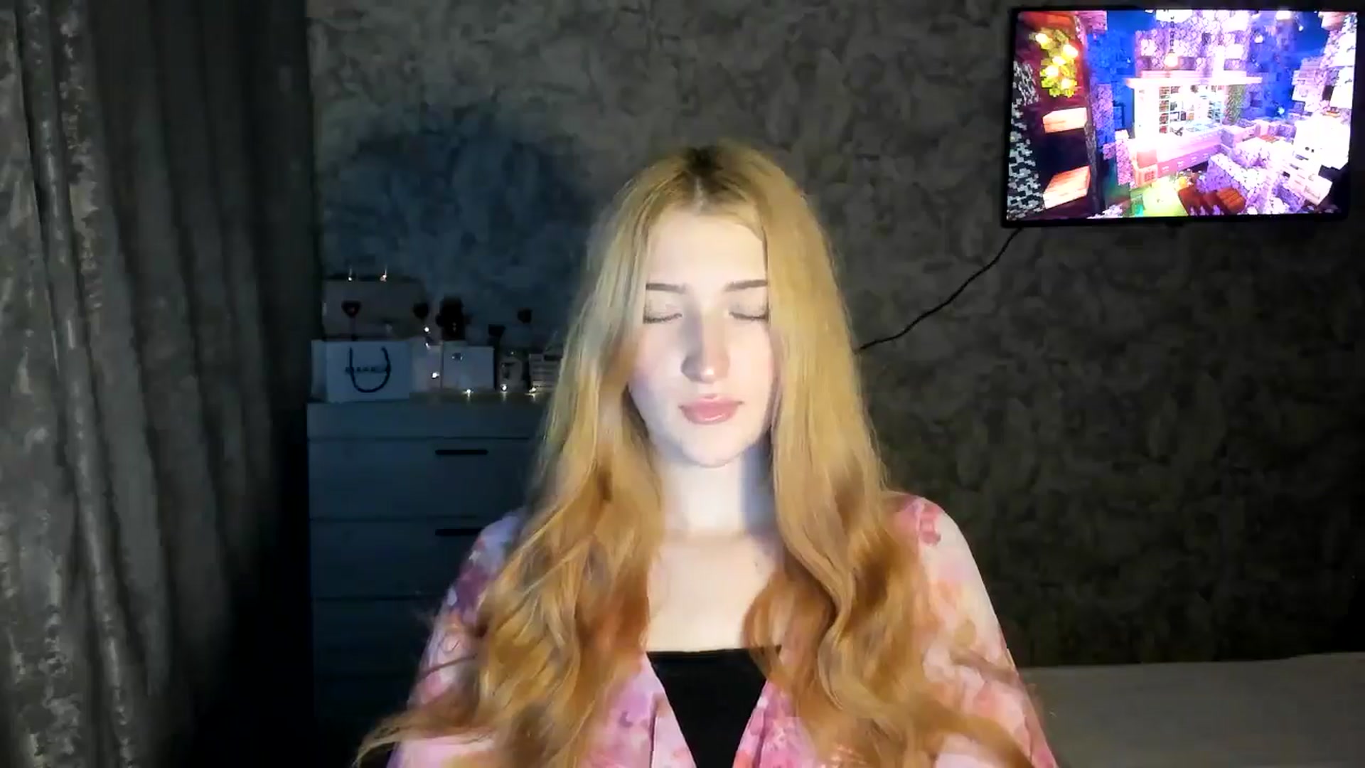 Gallery image thumbnail from Ilona_Here's myfreecams stream on, 02/15/2026, 17:07 image 8 of 20