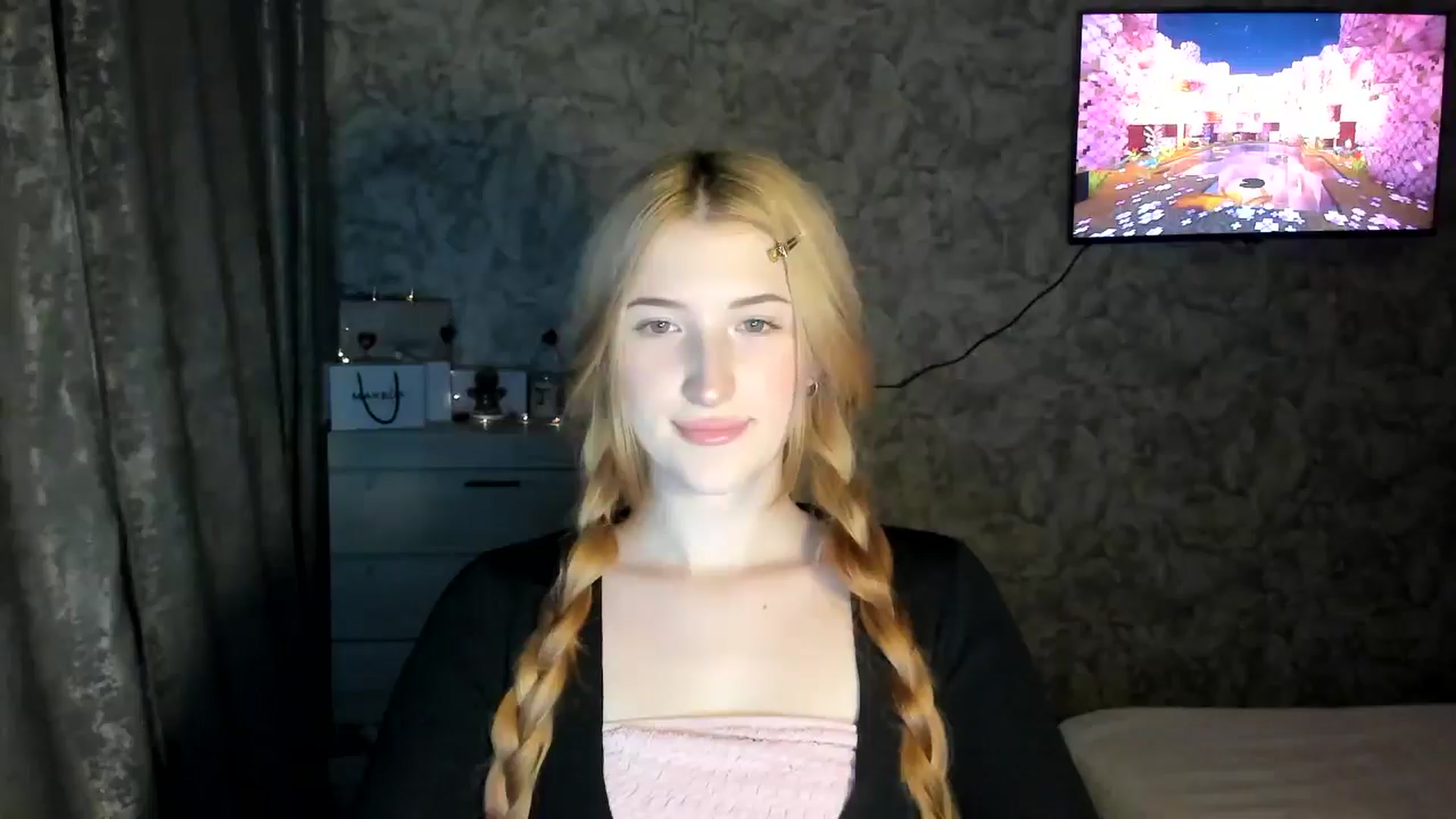 Gallery image thumbnail from Ilona_Here's myfreecams stream on, 02/16/2026, 17:24 image 4 of 20