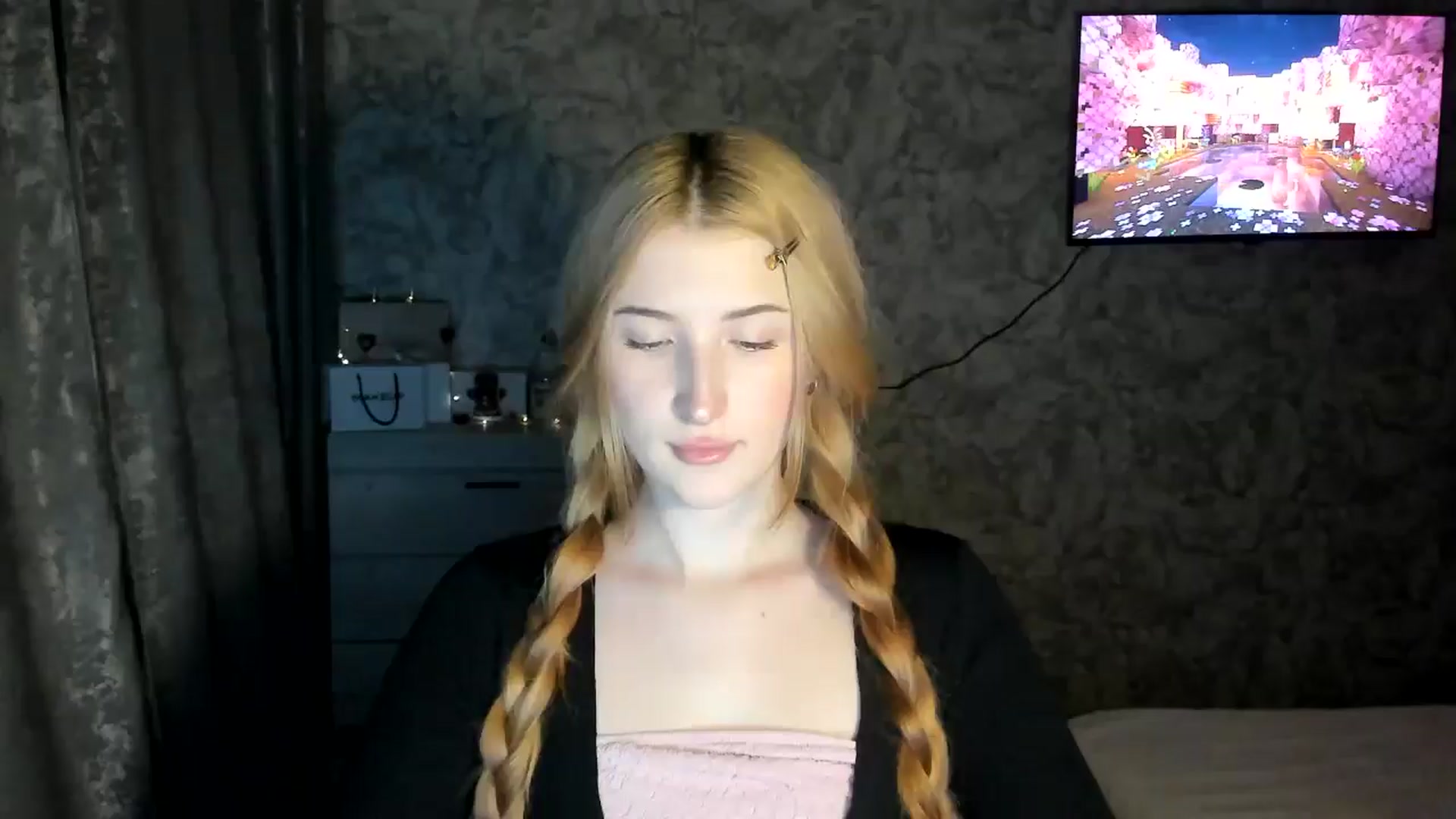Gallery image thumbnail from Ilona_Here's myfreecams stream on, 02/16/2026, 17:24 image 1 of 20