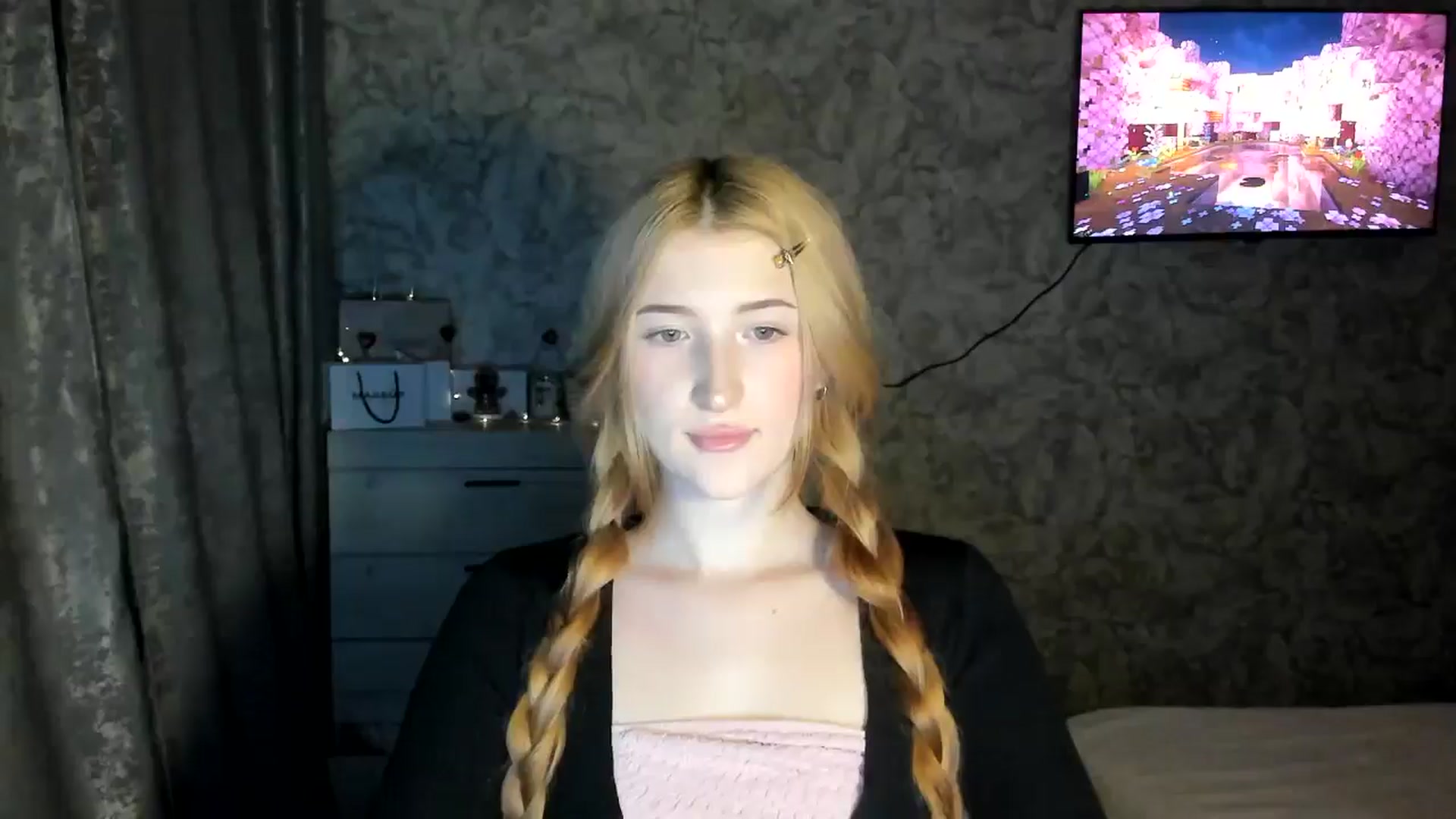 Gallery image thumbnail from Ilona_Here's myfreecams stream on, 02/16/2026, 17:24 image 8 of 20