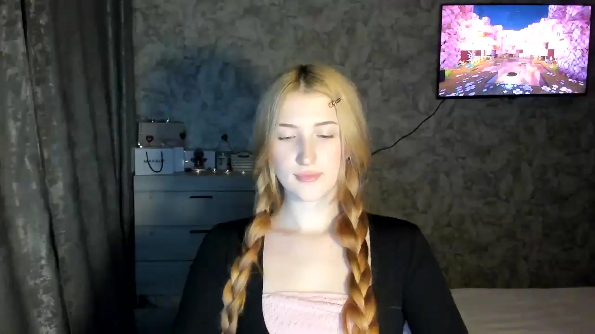 Gallery image thumbnail from Ilona_Here's myfreecams stream on, 02/16/2026, 17:24 image 16 of 20