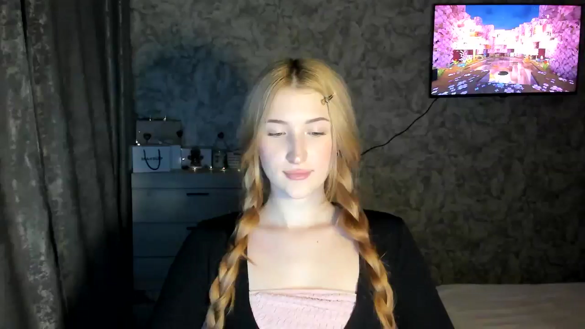 Gallery image thumbnail from Ilona_Here's myfreecams stream on, 02/16/2026, 17:24 image 11 of 20