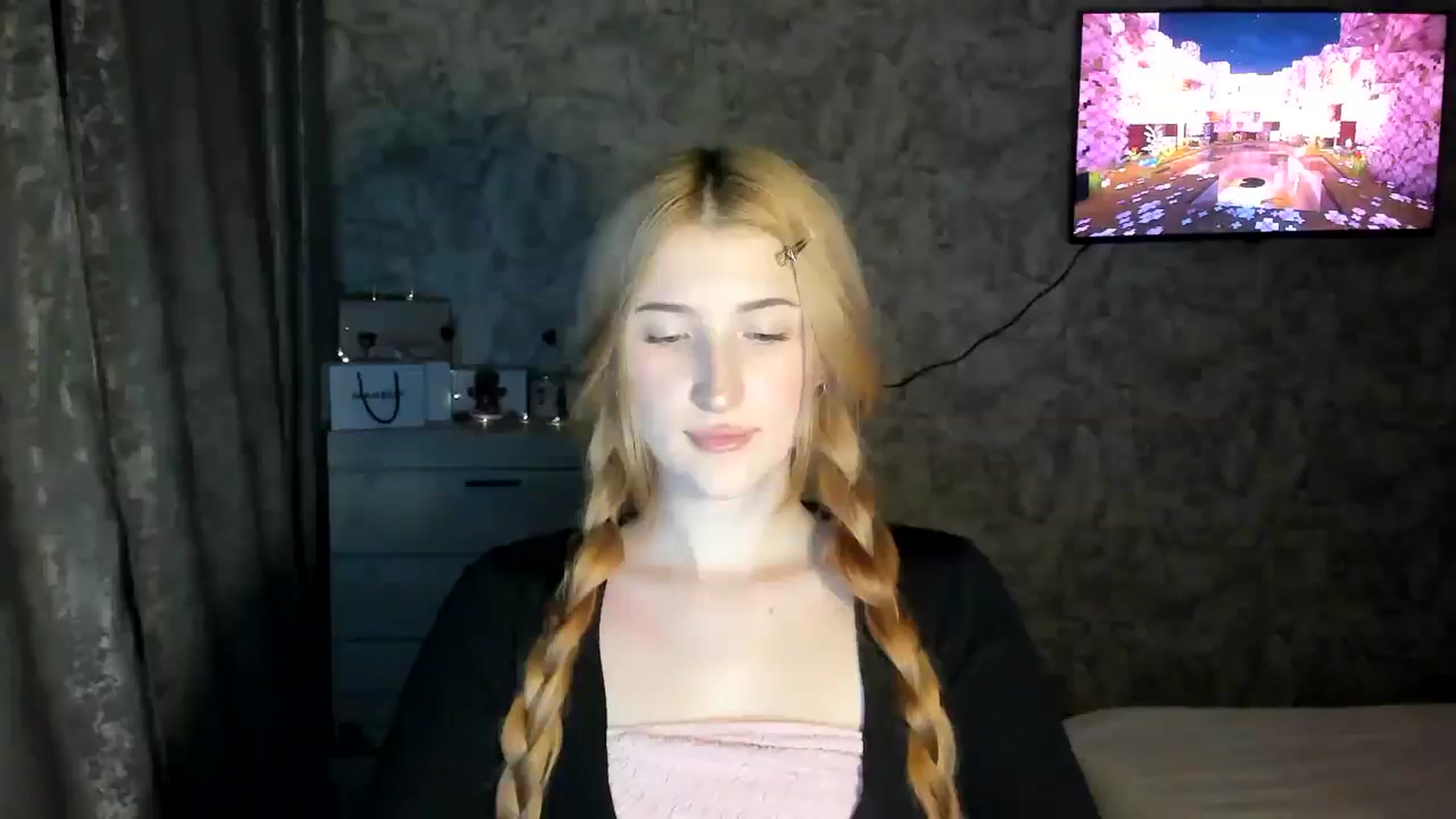 Gallery image thumbnail from Ilona_Here's myfreecams stream on, 02/16/2026, 17:24 image 6 of 20
