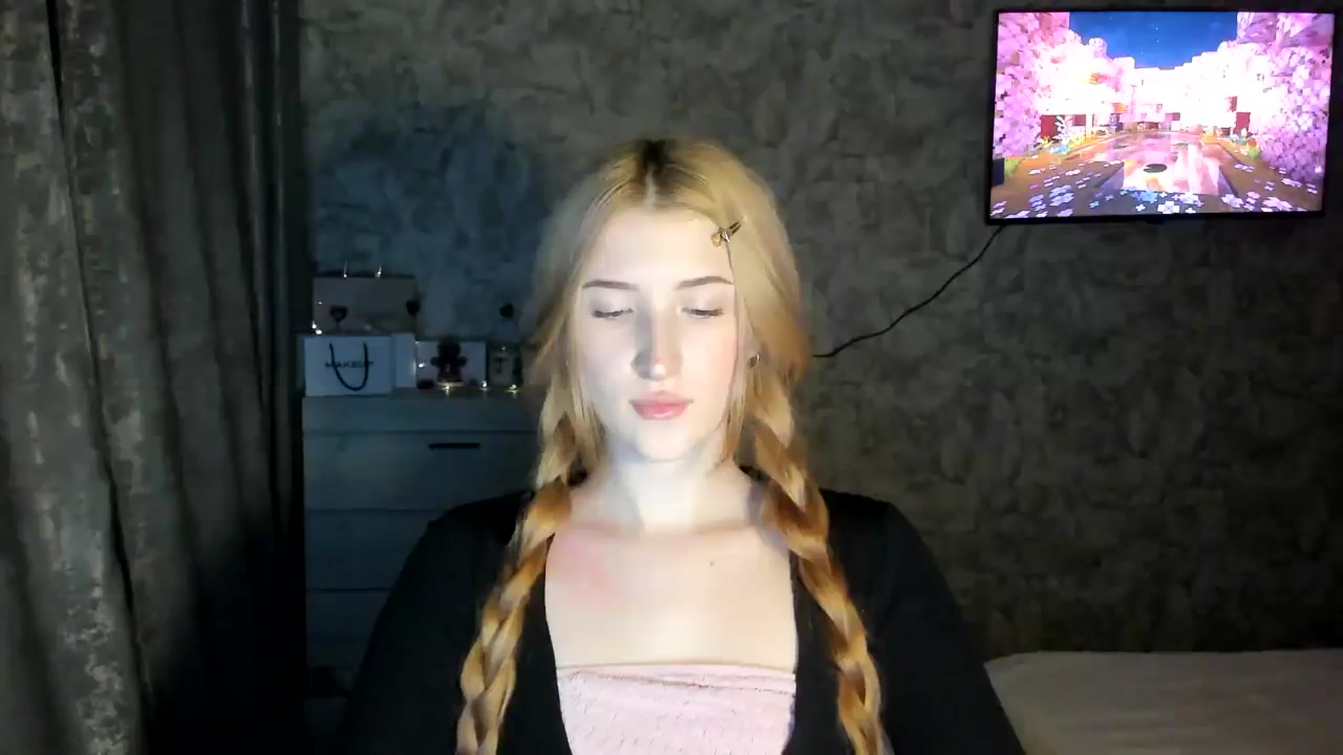 Gallery image thumbnail from Ilona_Here's myfreecams stream on, 02/16/2026, 17:24 image 5 of 20
