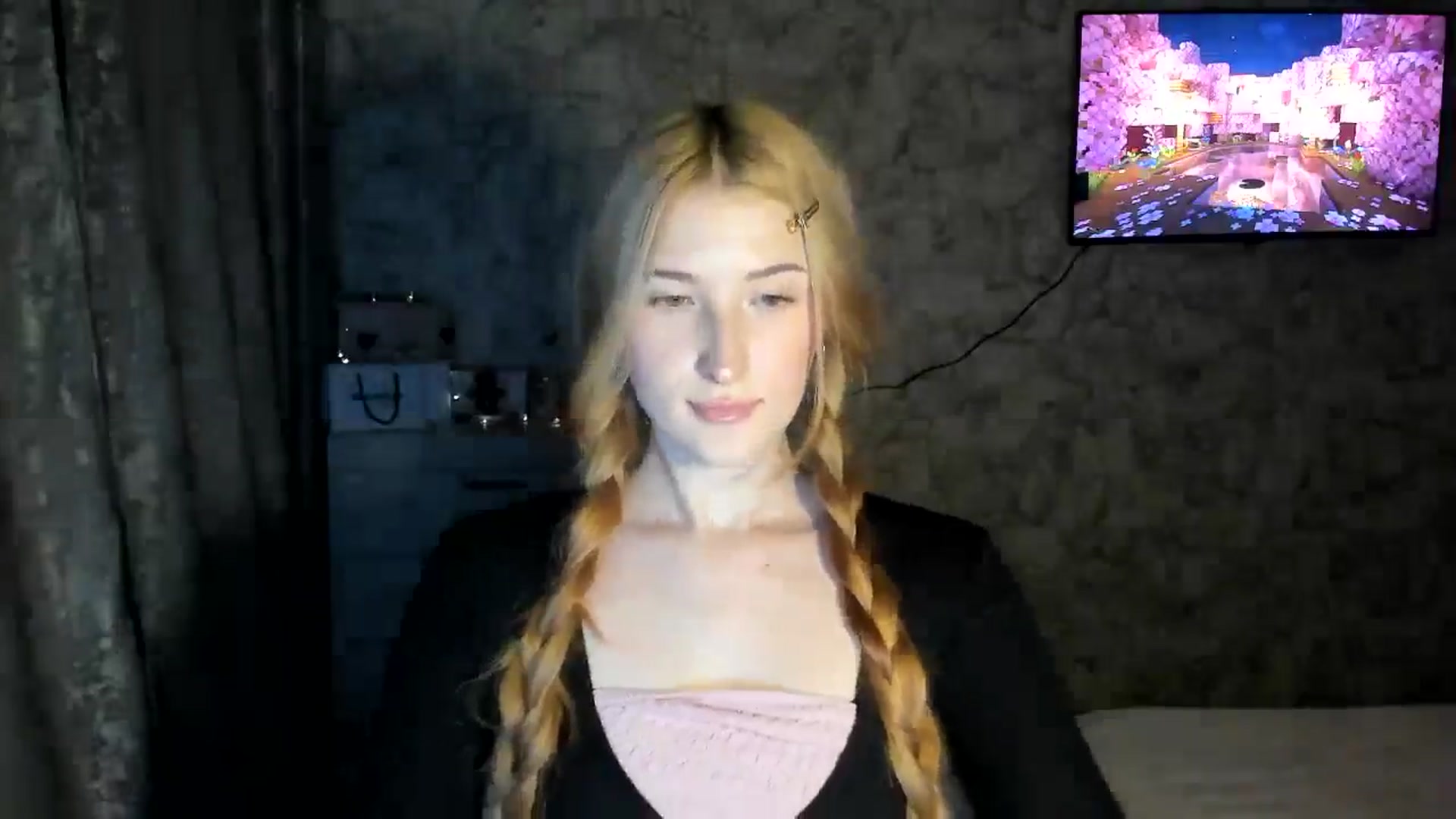 Gallery image thumbnail from Ilona_Here's myfreecams stream on, 02/16/2026, 18:27 image 13 of 20