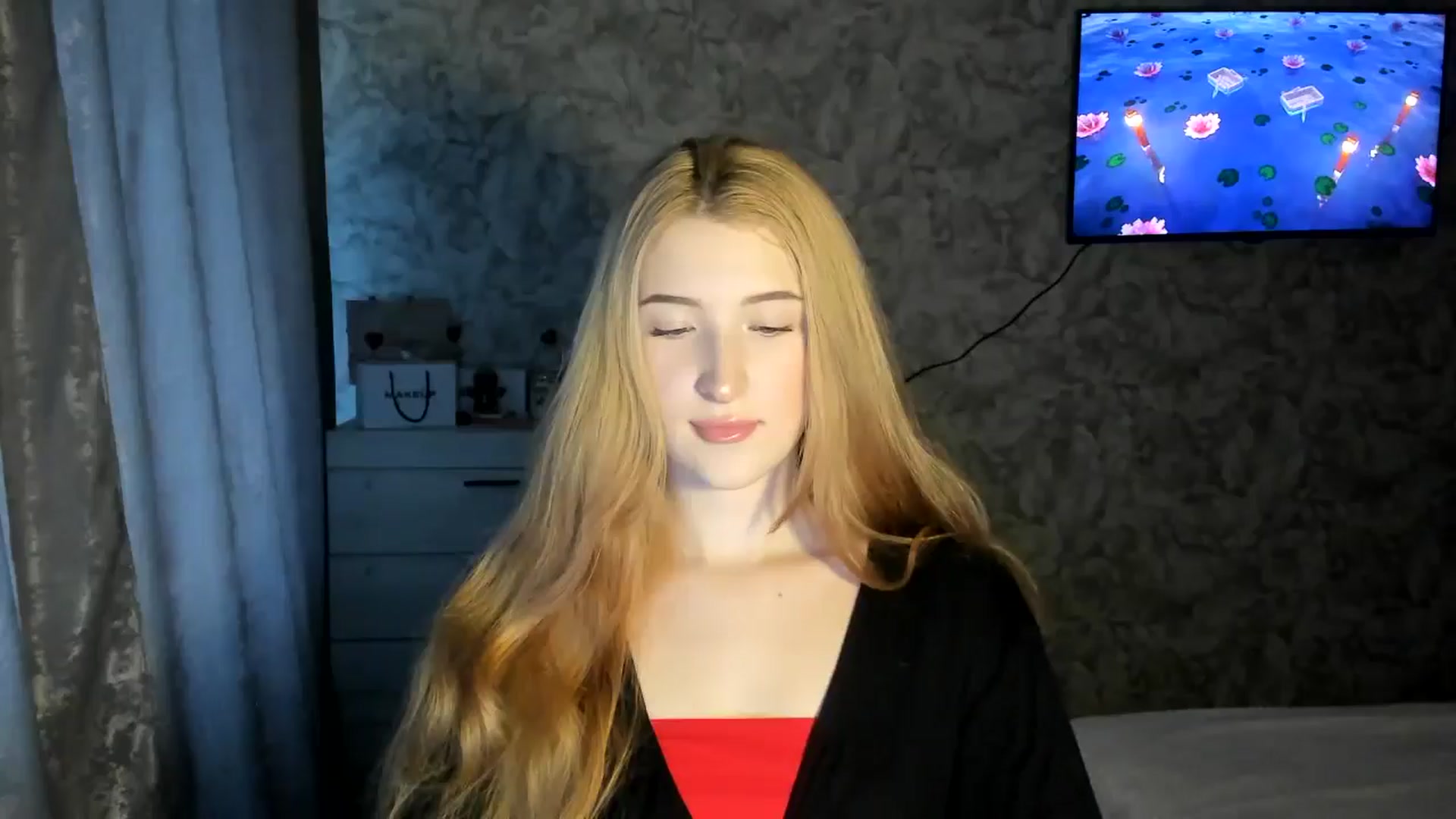 Gallery image thumbnail from Ilona_Here's myfreecams stream on, 02/17/2026, 14:01 image 15 of 20