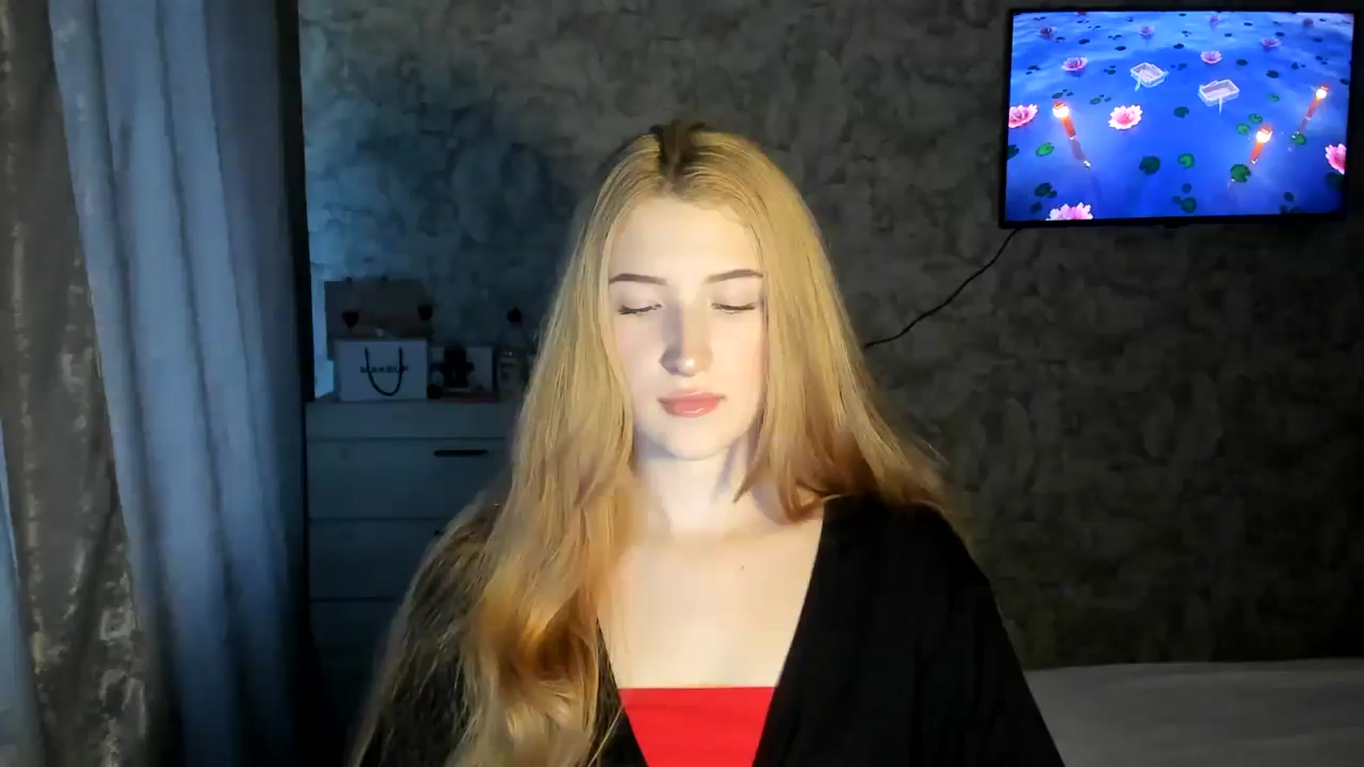 Gallery image thumbnail from Ilona_Here's myfreecams stream on, 02/17/2026, 14:01 image 8 of 20