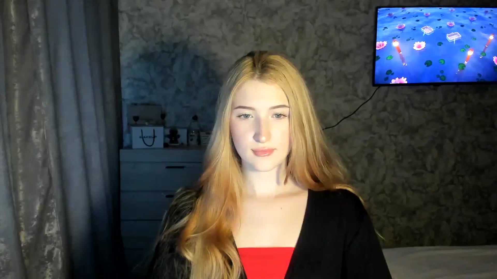 Gallery image thumbnail from Ilona_Here's myfreecams stream on, 02/17/2026, 14:37 image 15 of 20