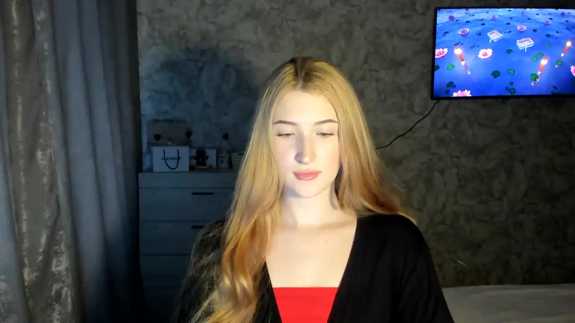 Gallery image thumbnail from Ilona_Here's myfreecams stream on, 02/17/2026, 14:37 image 9 of 20