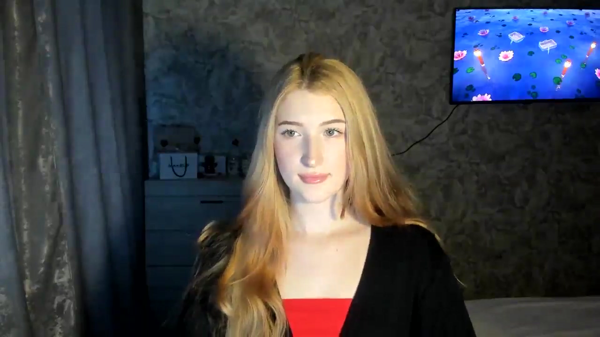 Gallery image thumbnail from Ilona_Here's myfreecams stream on, 02/17/2026, 14:37 image 16 of 20