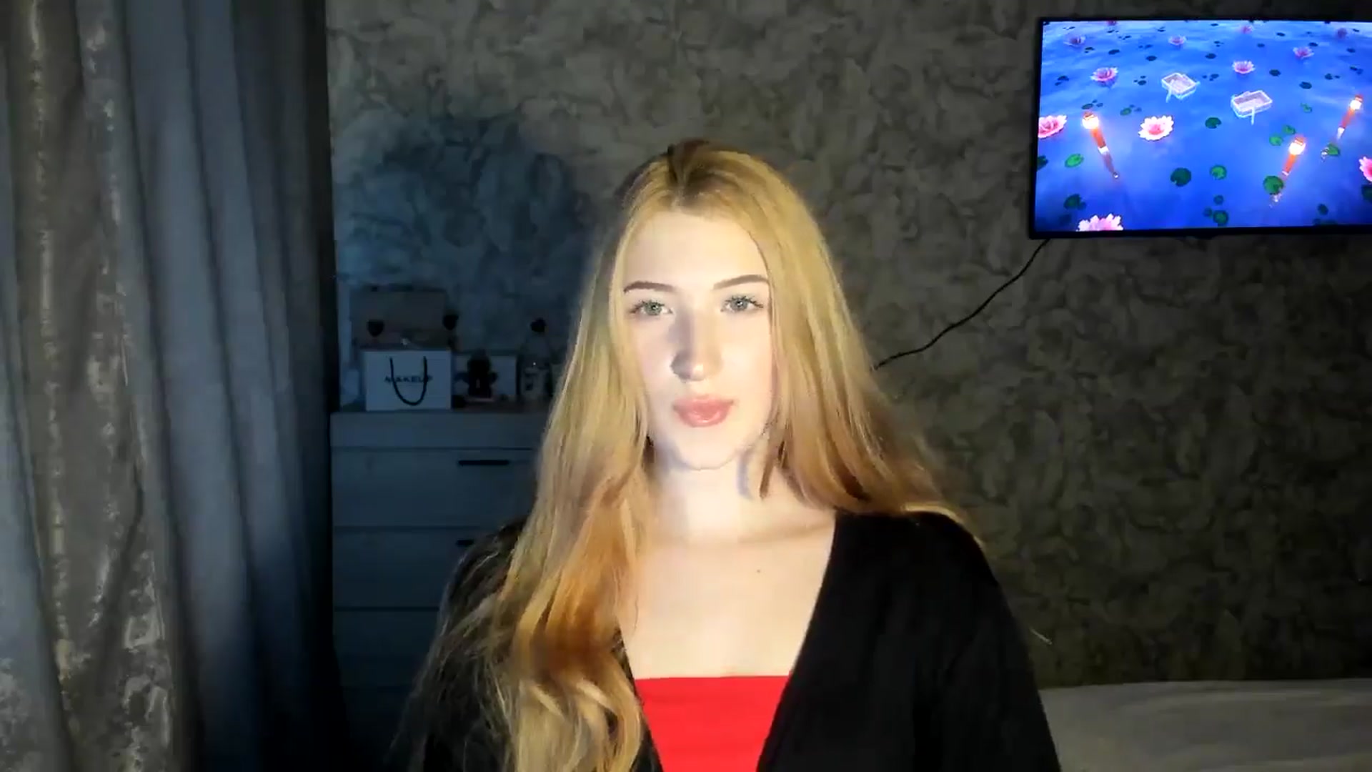 Gallery image thumbnail from Ilona_Here's myfreecams stream on, 02/17/2026, 14:37 image 11 of 20