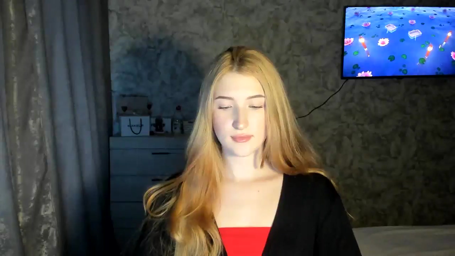 Gallery image thumbnail from Ilona_Here's myfreecams stream on, 02/17/2026, 14:37 image 17 of 20
