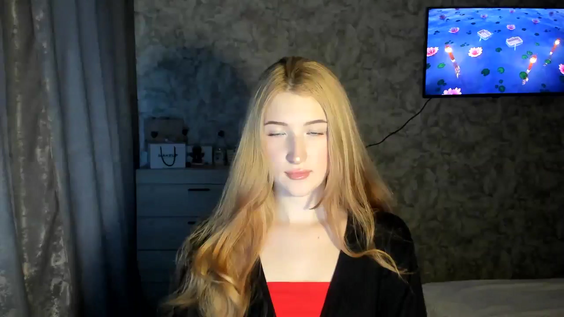 Gallery image thumbnail from Ilona_Here's myfreecams stream on, 02/17/2026, 14:37 image 7 of 20