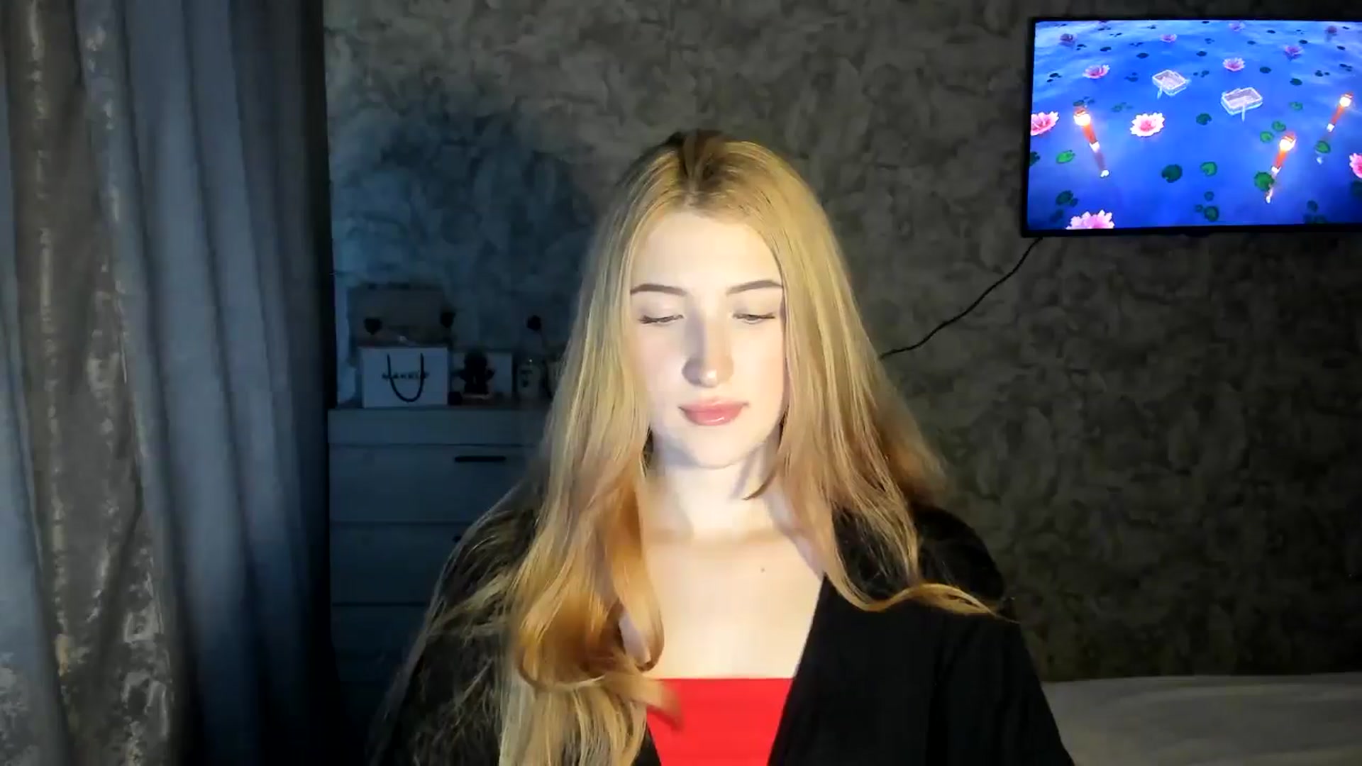Gallery image thumbnail from Ilona_Here's myfreecams stream on, 02/17/2026, 14:37 image 3 of 20