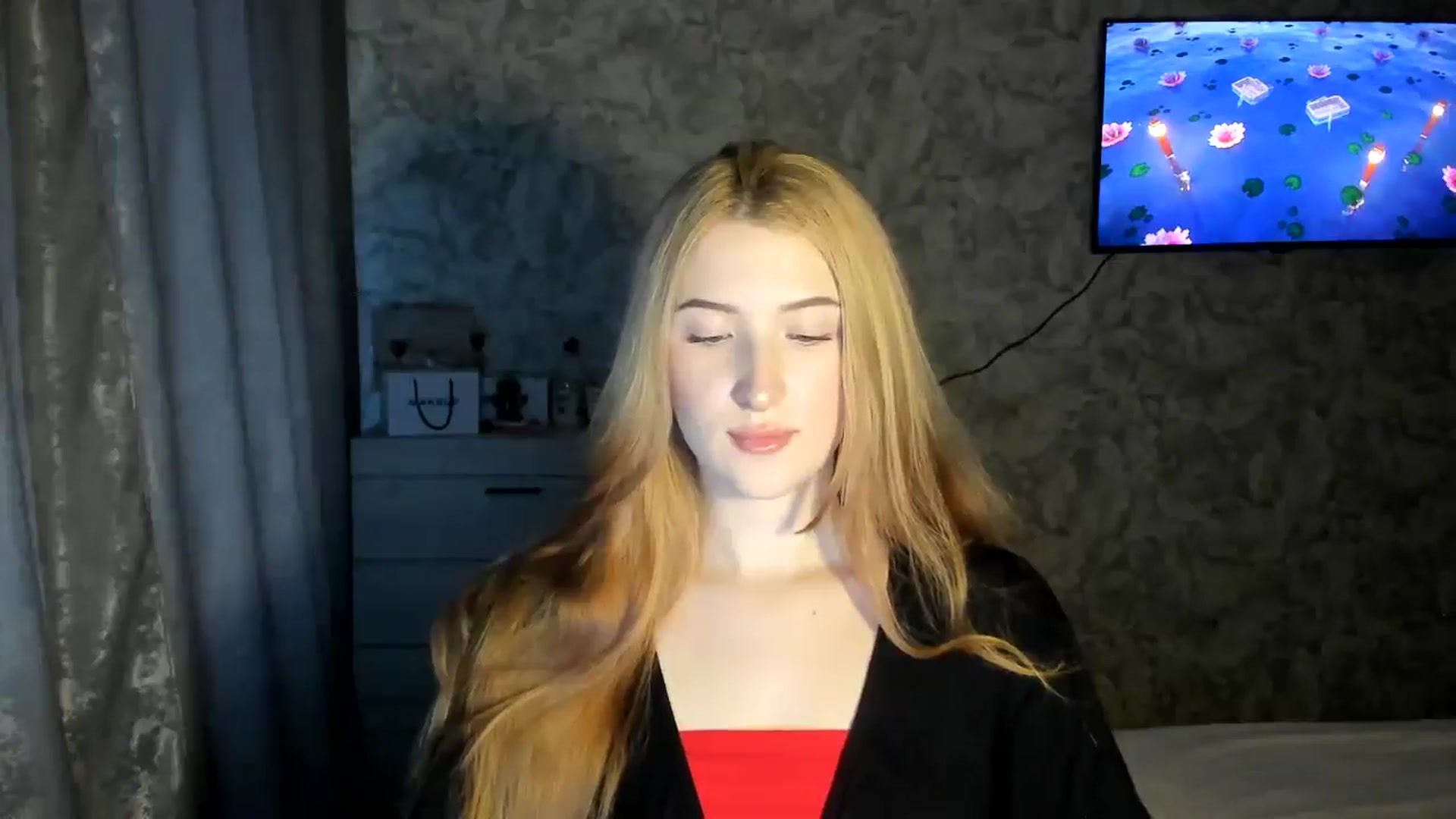 Gallery image thumbnail from Ilona_Here's myfreecams stream on, 02/17/2026, 14:37 image 4 of 20