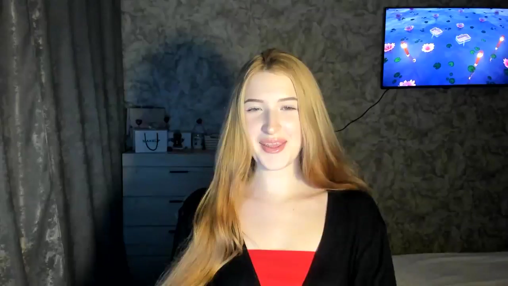 Gallery image thumbnail from Ilona_Here's myfreecams stream on, 02/17/2026, 15:38 image 8 of 20