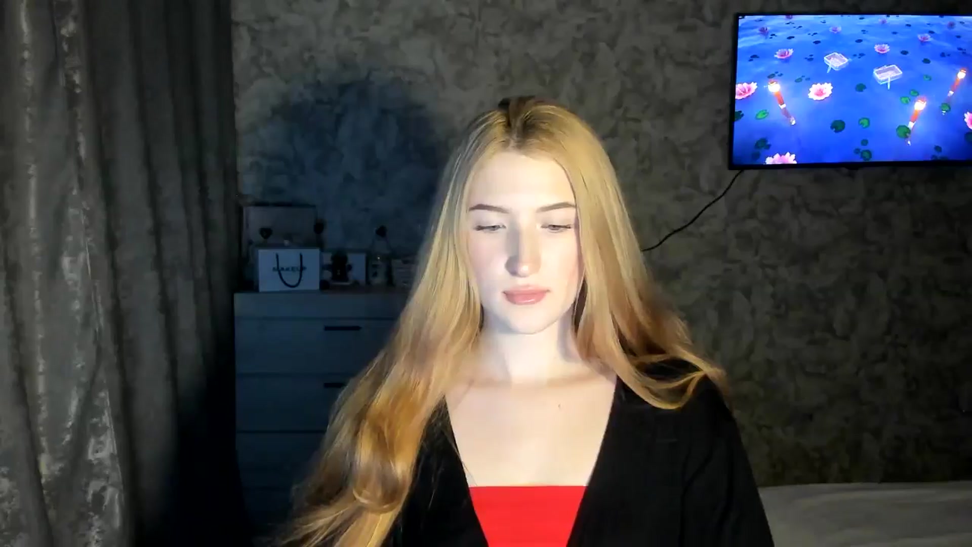 Gallery image thumbnail from Ilona_Here's myfreecams stream on, 02/17/2026, 15:38 image 14 of 20